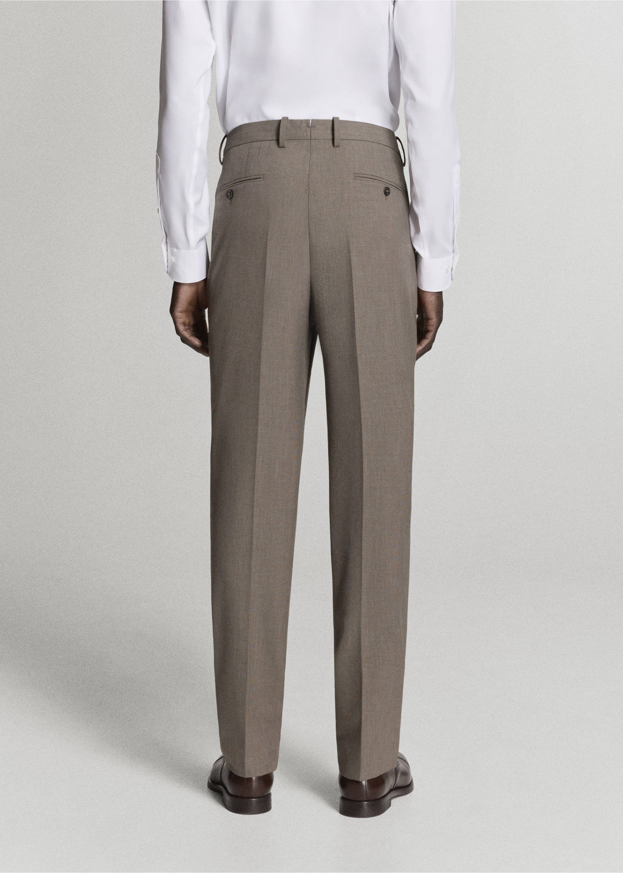 London regular-fit trousers - Reverse of the article, Medium Brown. Ref: 37015160-00.
