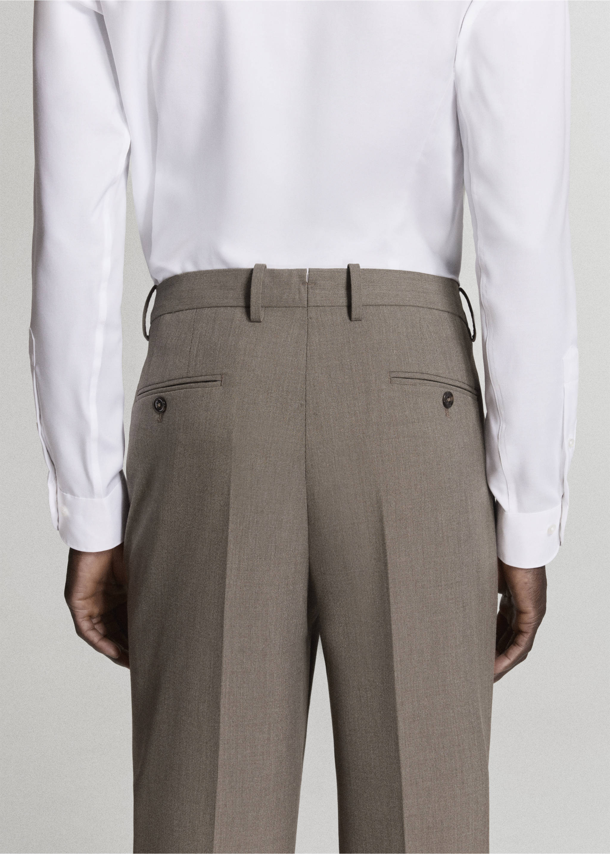 London regular-fit trousers - Details of the article 4, Medium Brown. Ref: 37015160-00.