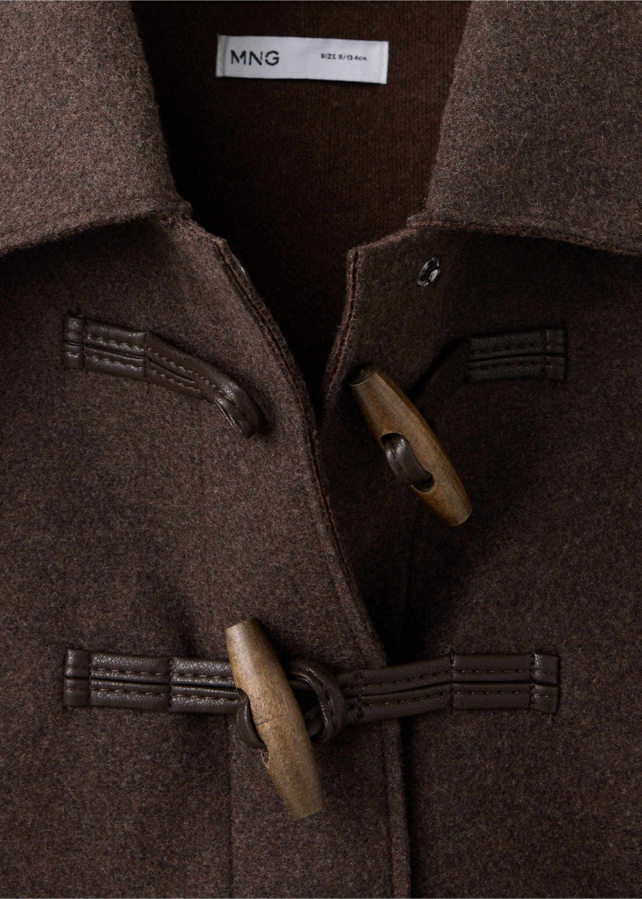 Manteau en drap avec boutons style duffle-coat - Détail de l'article 8, Chocolat. Ref: 37015162-00.