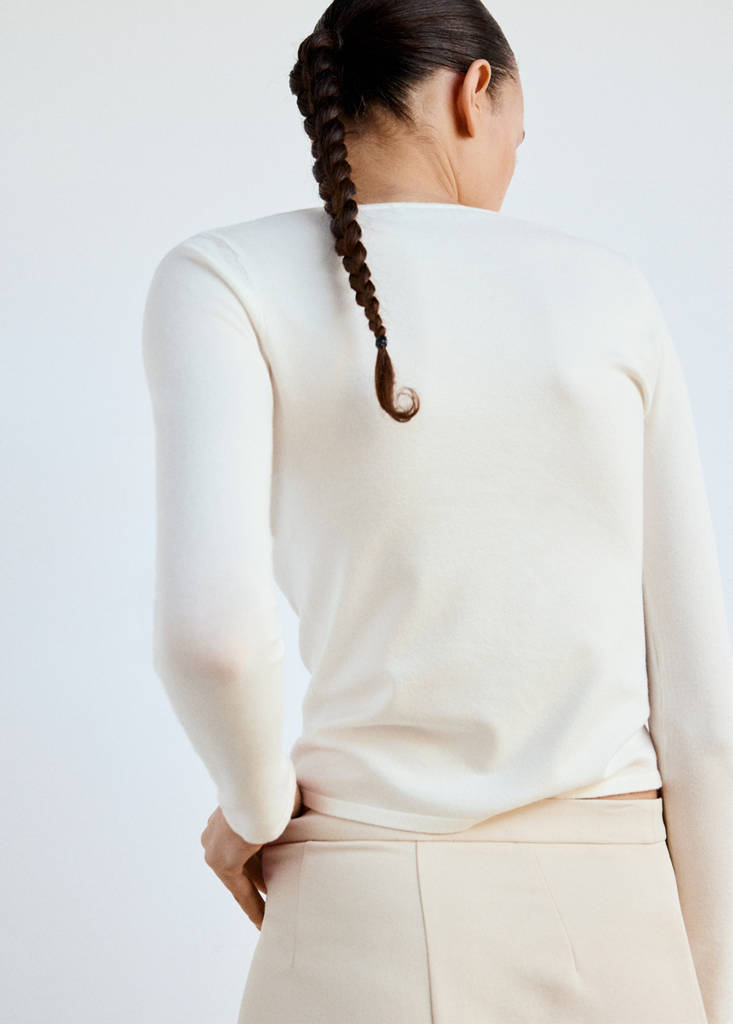 Fitted boat neck jumper — Ecru