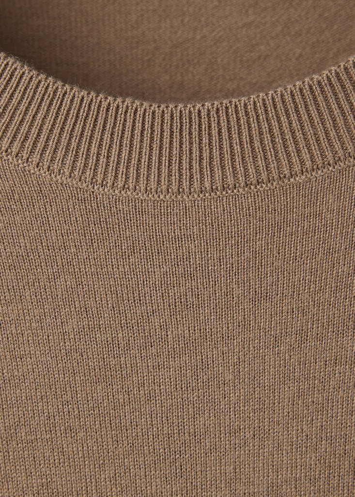 Fine-knit crew-neck sweater — Medium Brown