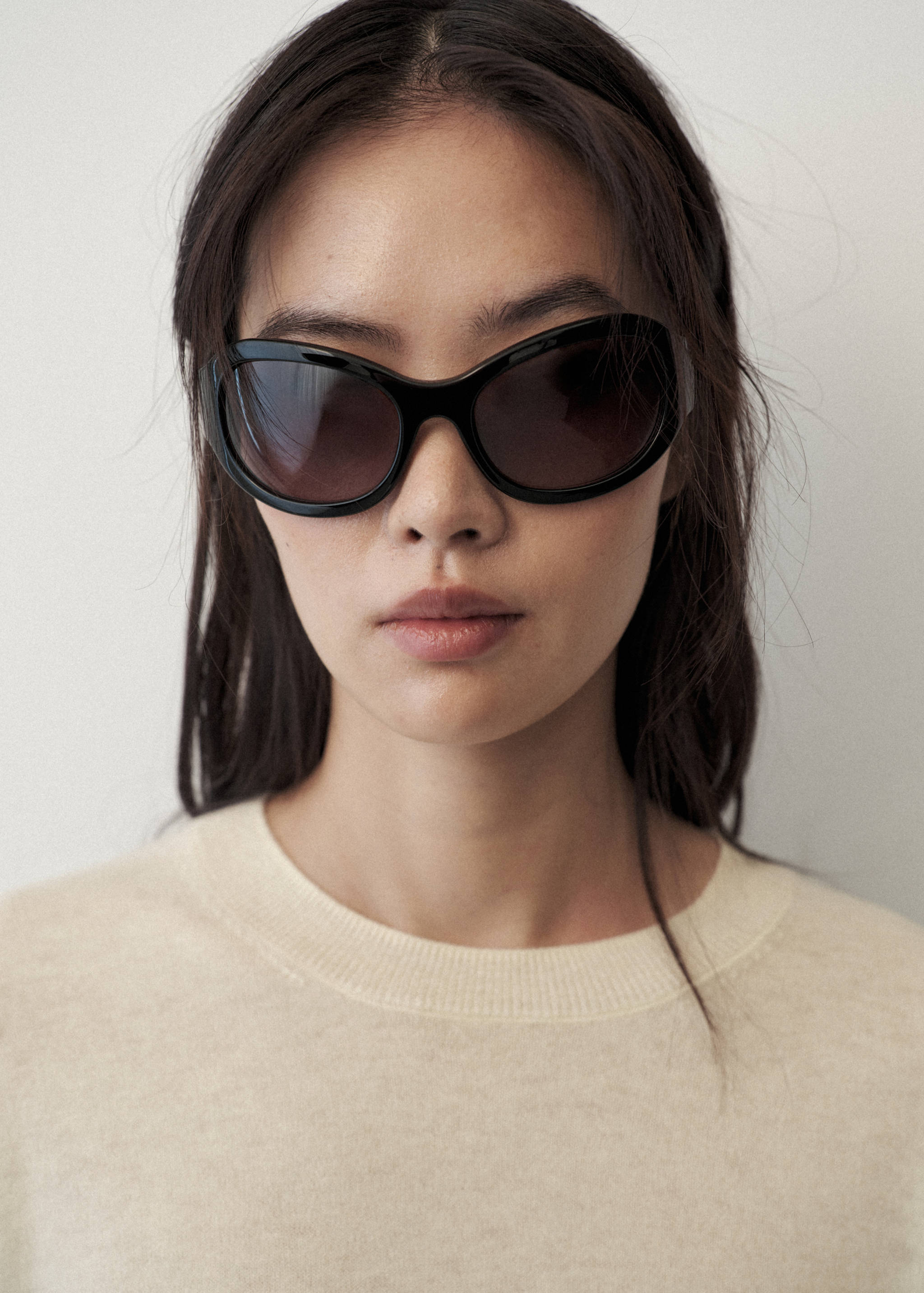 100% wool round-neck sweater - Details of the article 1