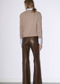 100% wool round-neck sweater — Medium Brown 3
