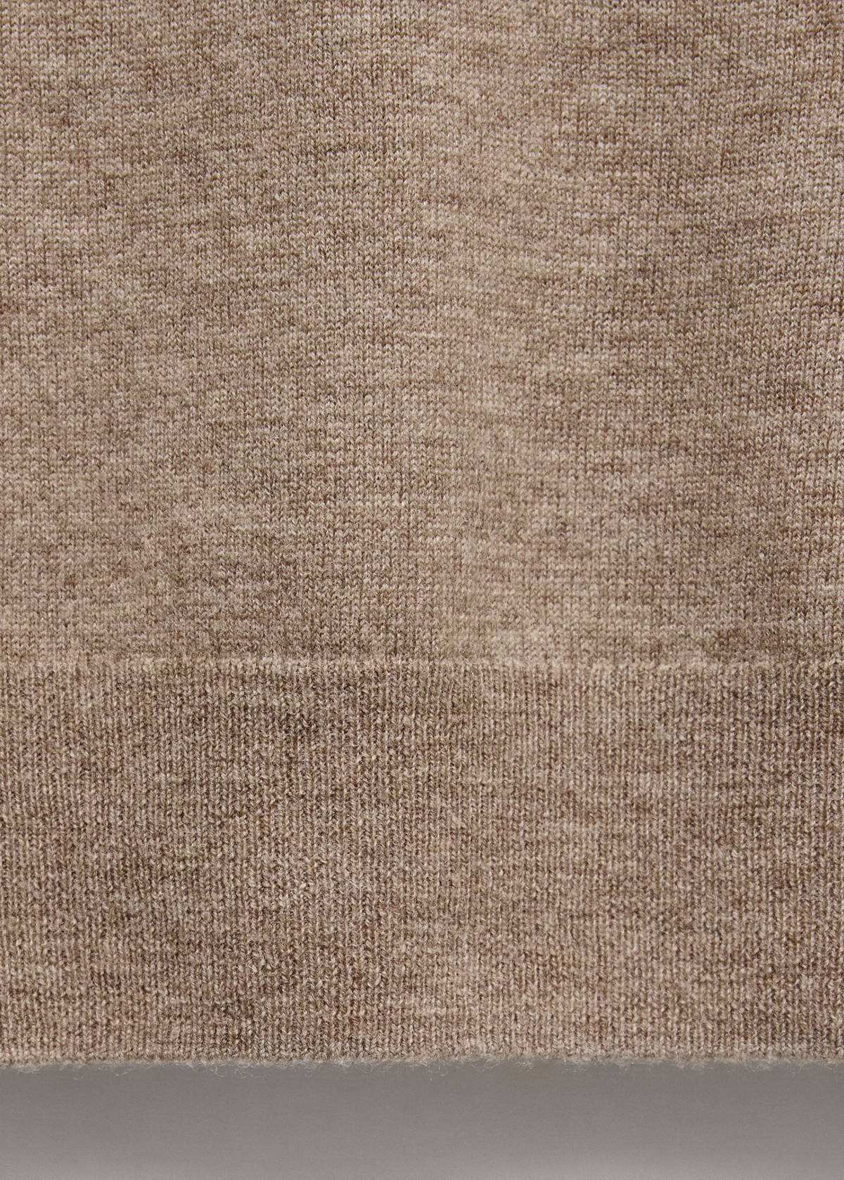 100% wool round-neck sweater — Medium Brown