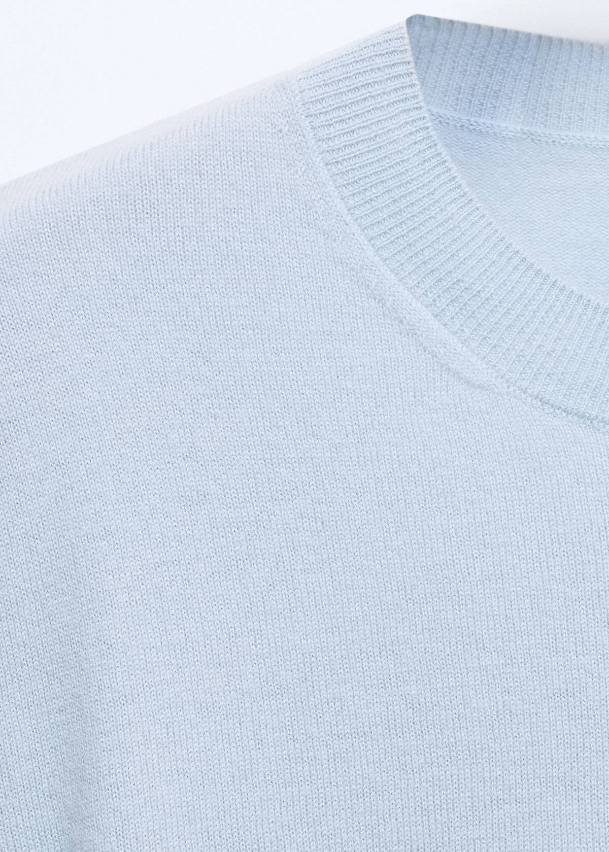 100% wool round-neck sweater — Sky Blue