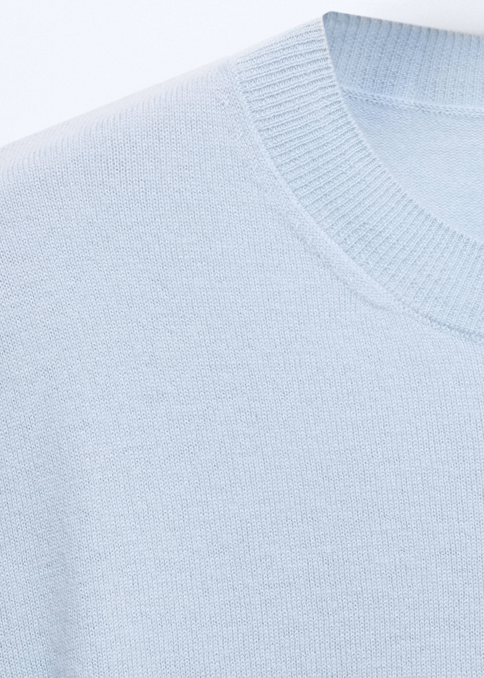 100% wool round-neck sweater - Details of the article 8