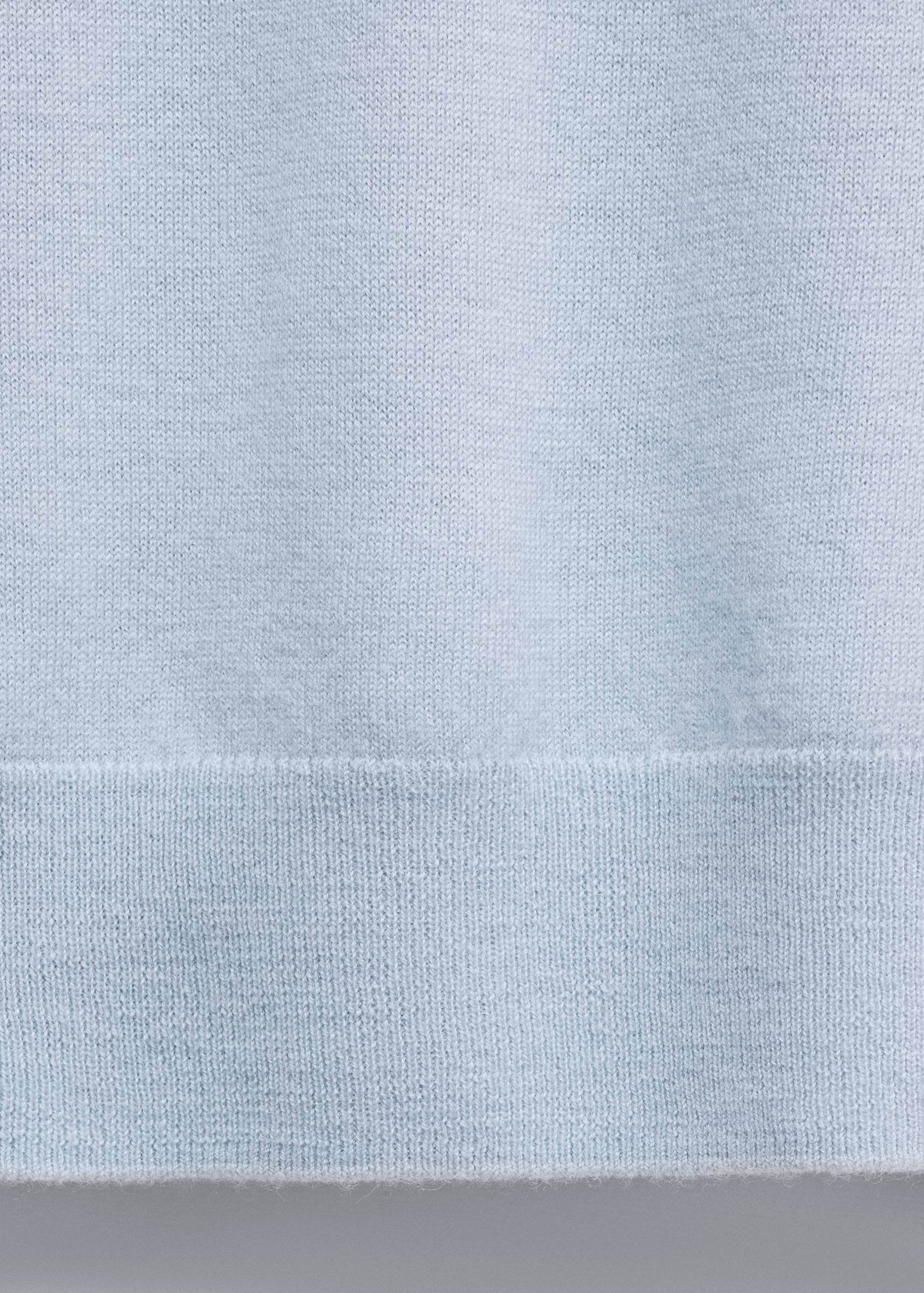 100% wool round-neck sweater - Details of the article 0