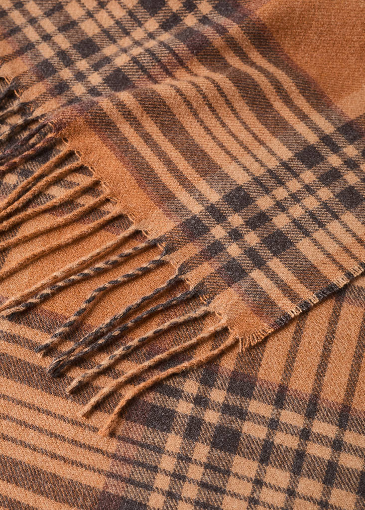 Soft throw with striped design and fringe detail — Ochre