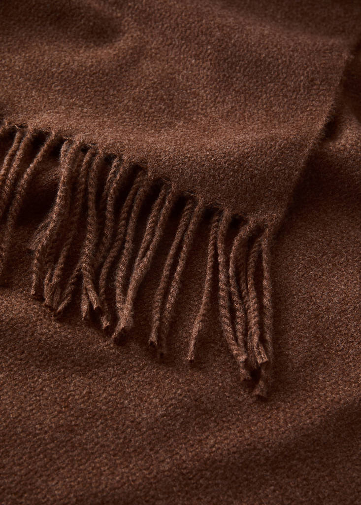 Soft blanket with fringe detail — Ochre