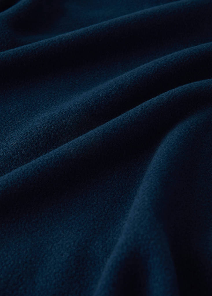 Soft blanket with fringe detail — Blue