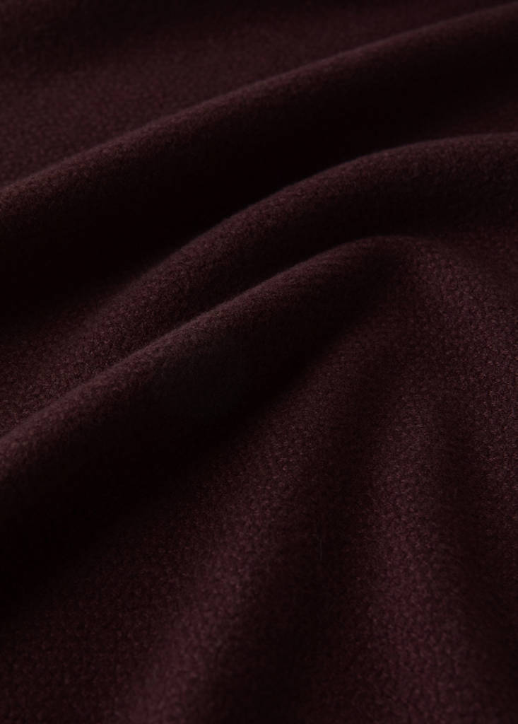 Soft blanket with fringe detail — Dark Red