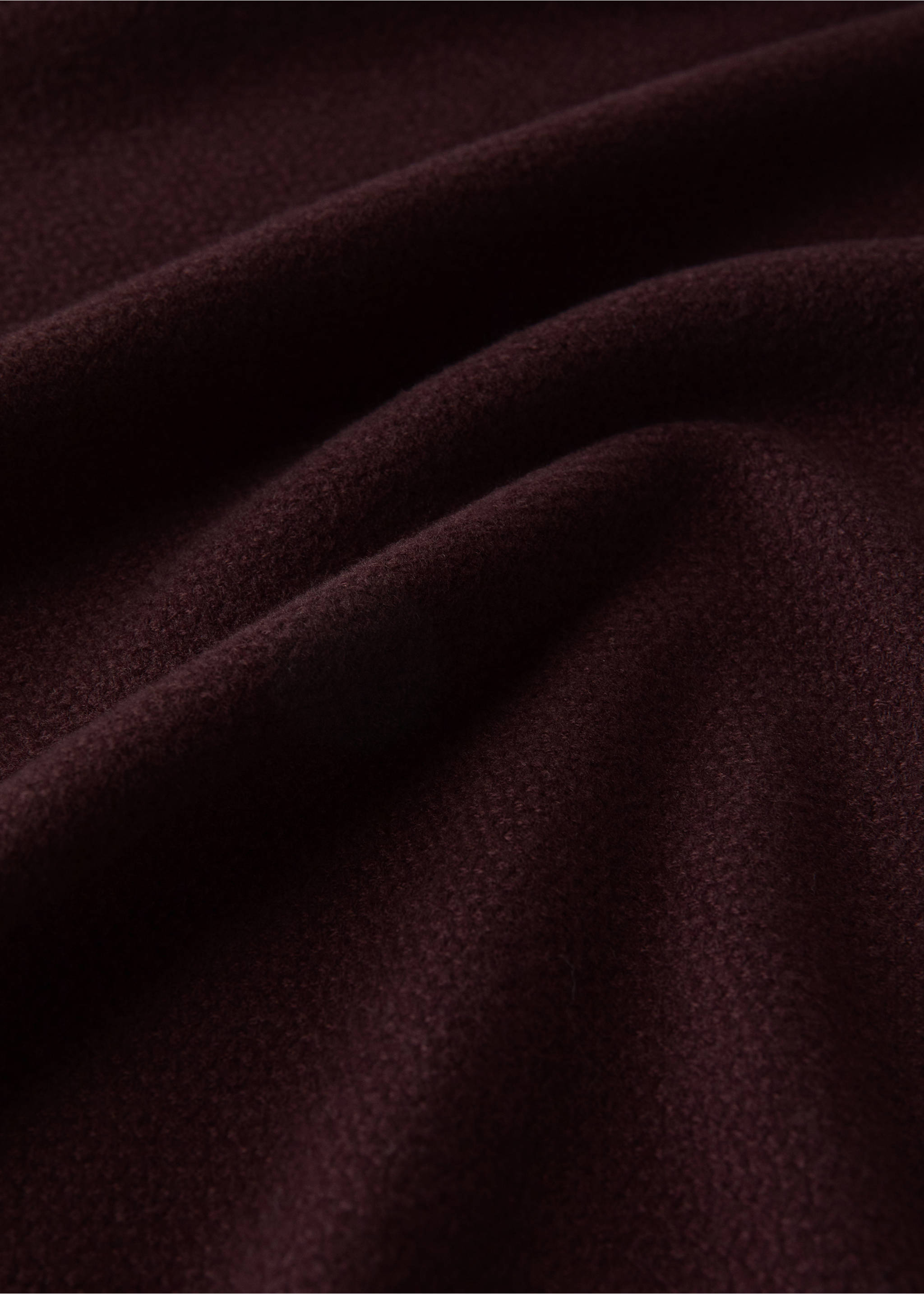 Soft blanket with fringe detail - Details of the article 1, Dark Red. Ref: 37015845-00.
