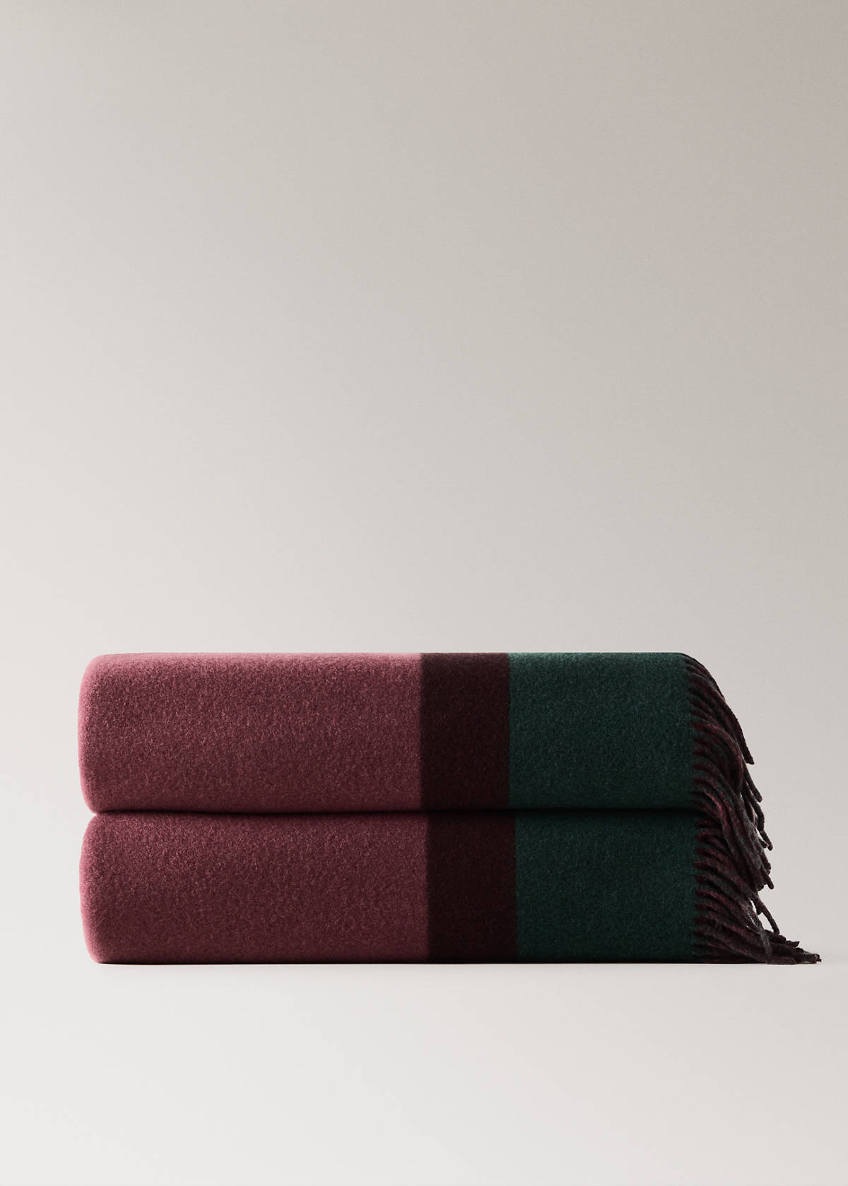 Wool blanket with fringe finish — Dark Red