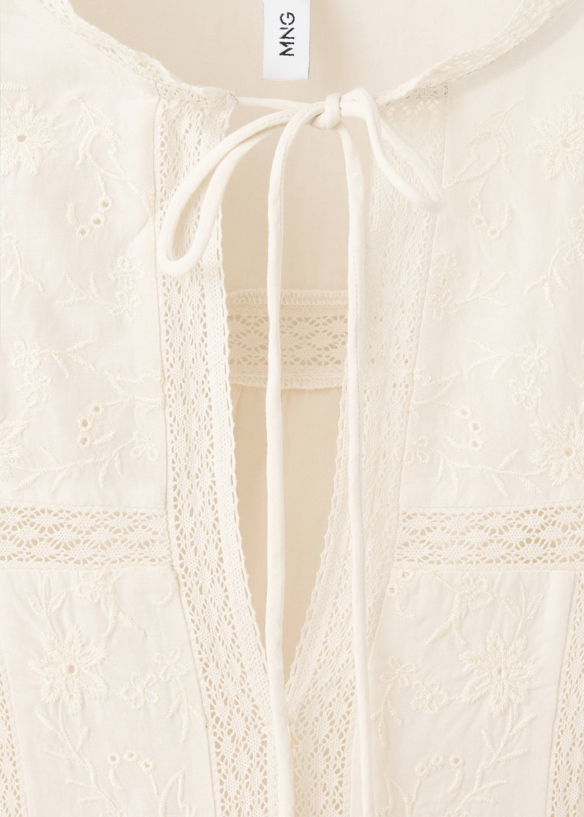 Embroidered puff-sleeve blouse - Details of the article 8