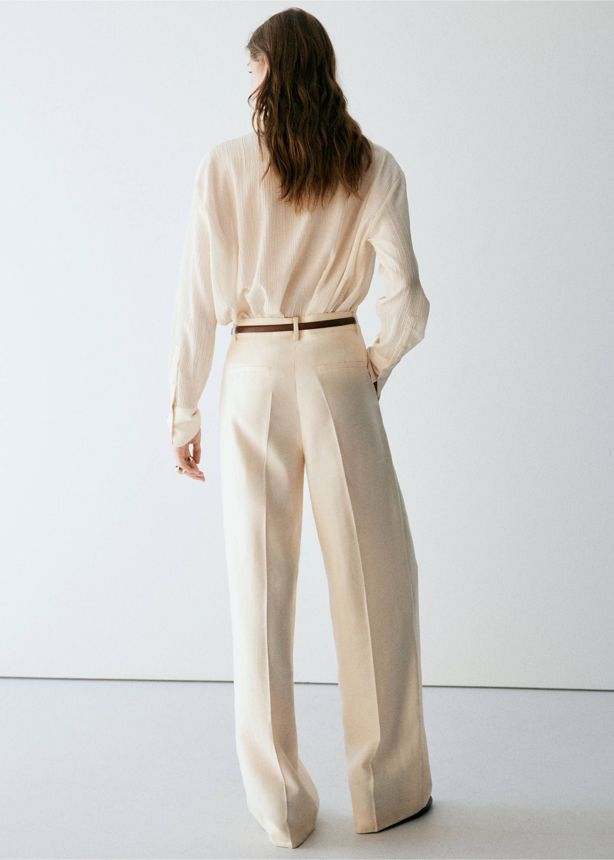 Flowy ruffle blouse - Reverse of the article, Ecru. Ref: 37015854-00.