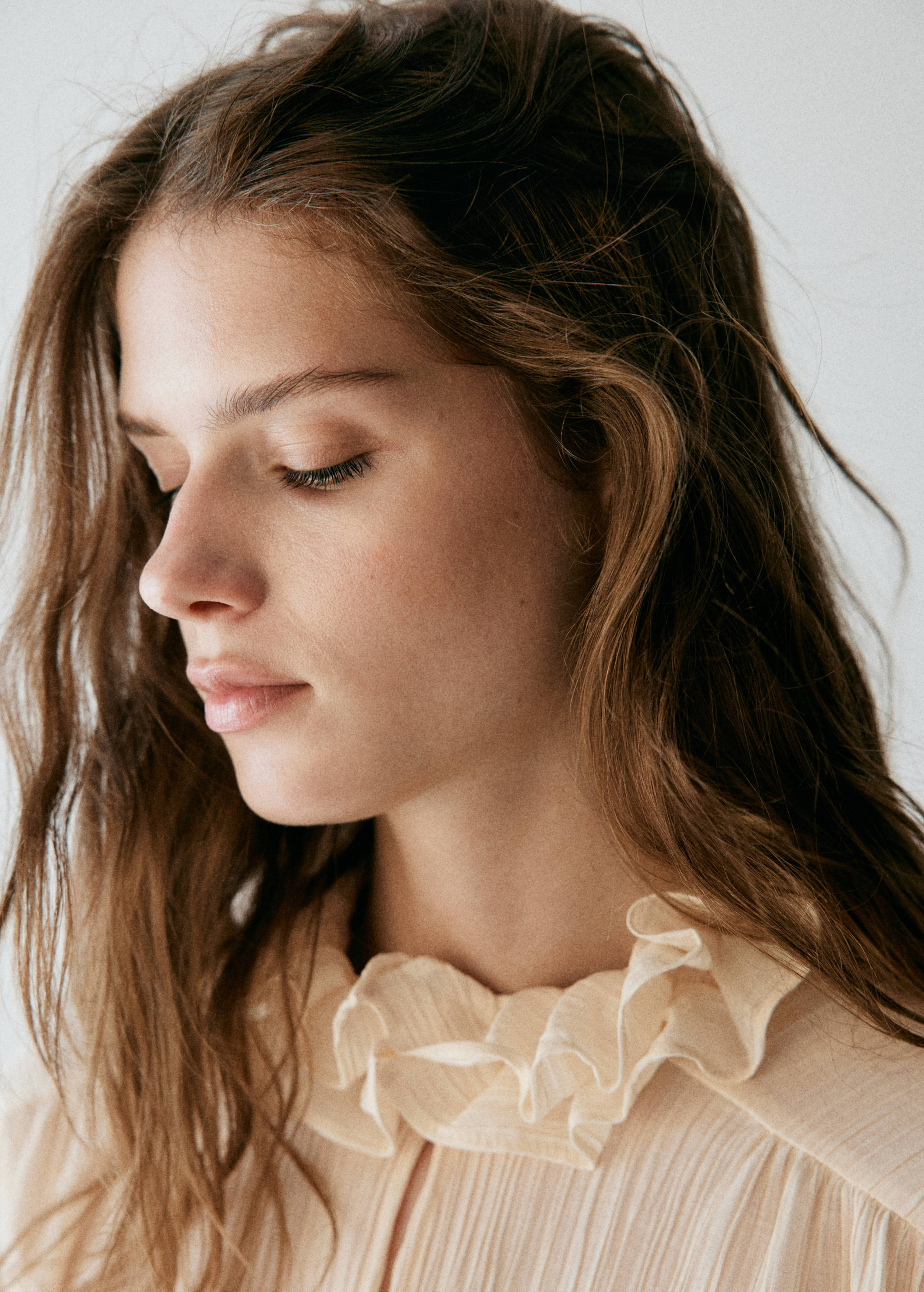 Flowy ruffle blouse - Details of the article 1