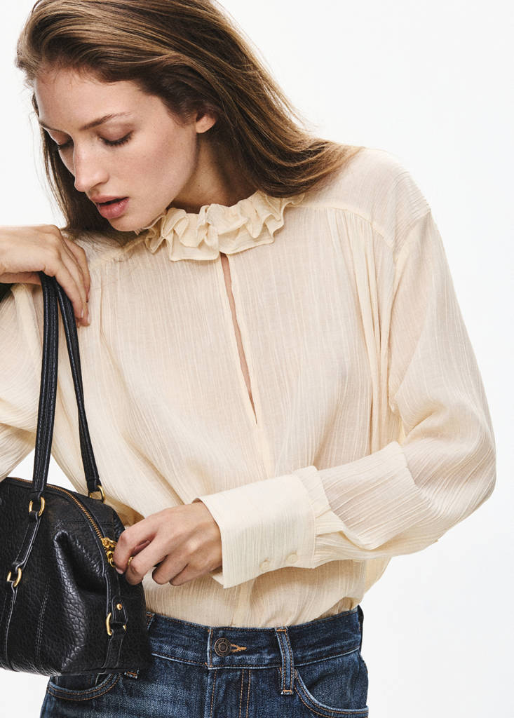 Flowy ruffle blouse — Ecru