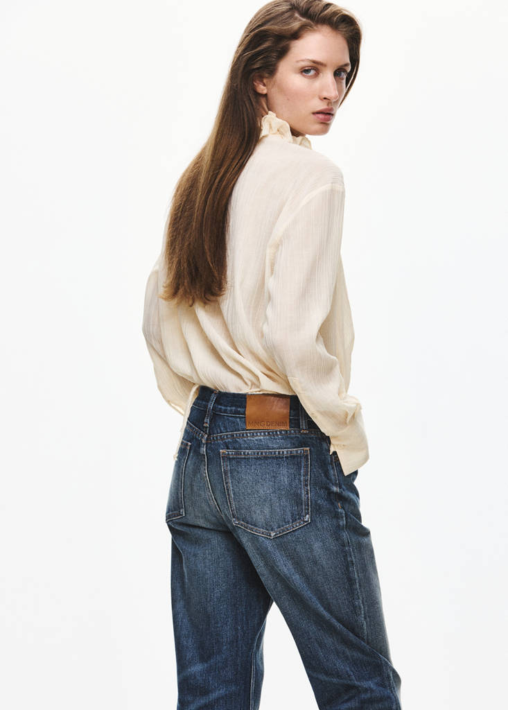 Flowy ruffle blouse — Ecru