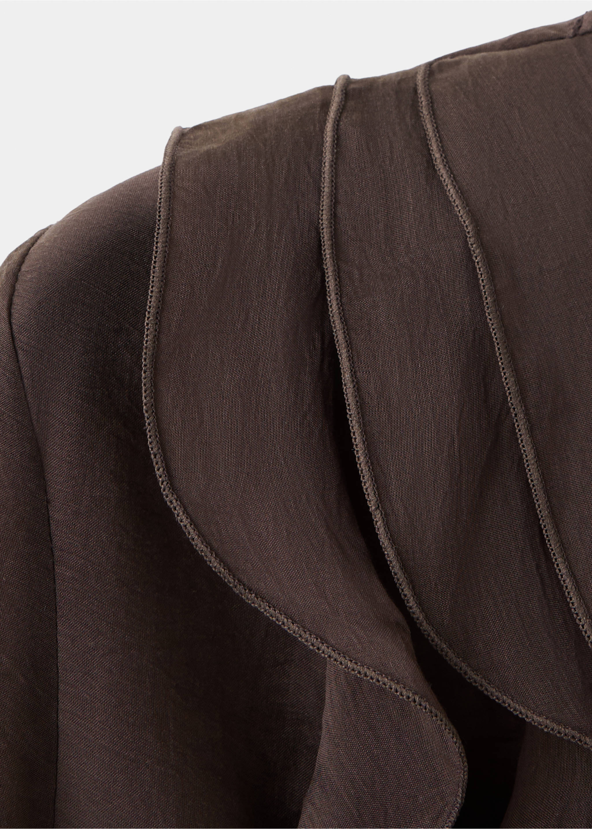 Ruffled lyocell blouse - Details of the article 8, Brown. Ref: 37015857-00.