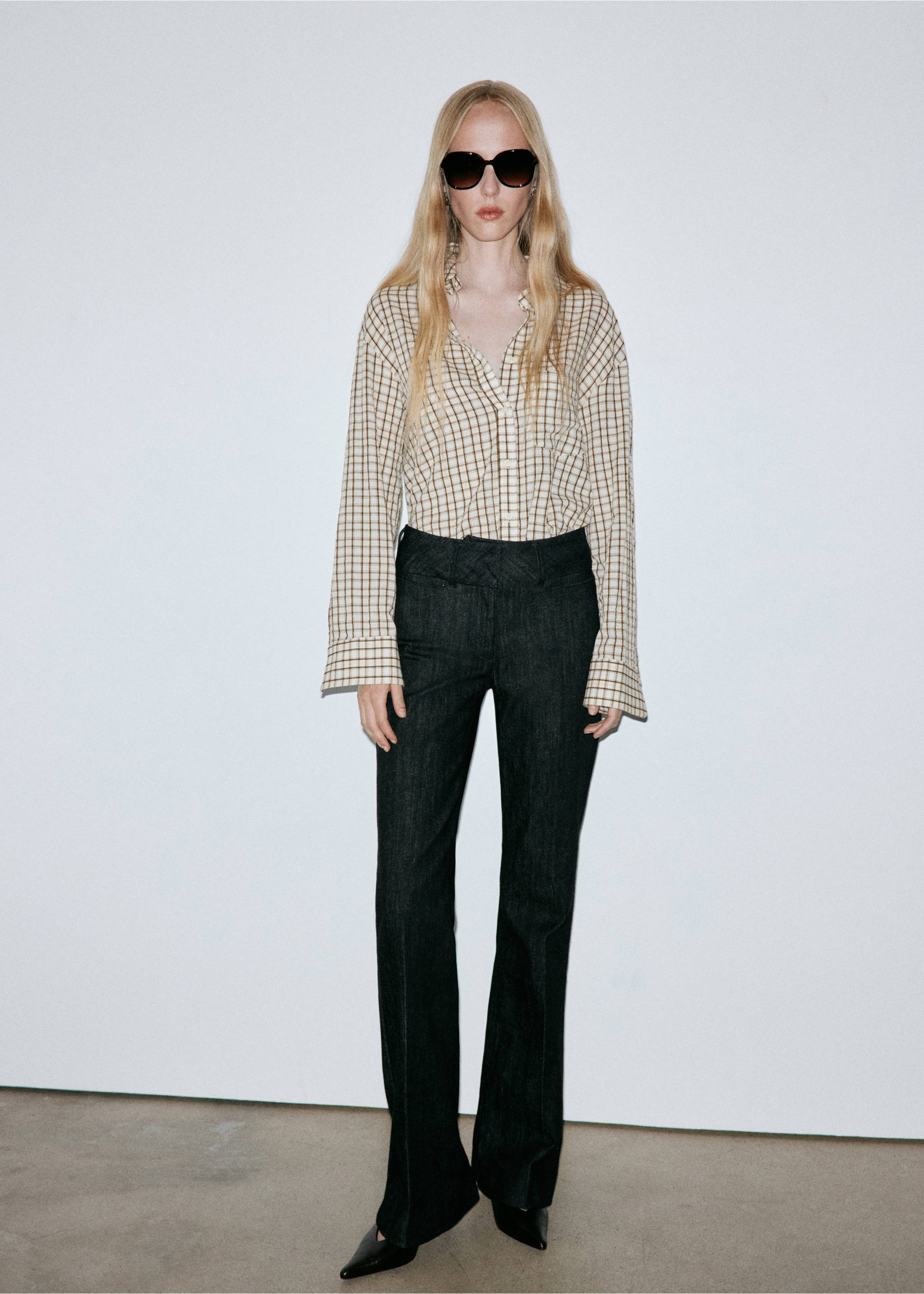 Mid-rise flared jeans - General plane, Black. Ref: 37015865-00.