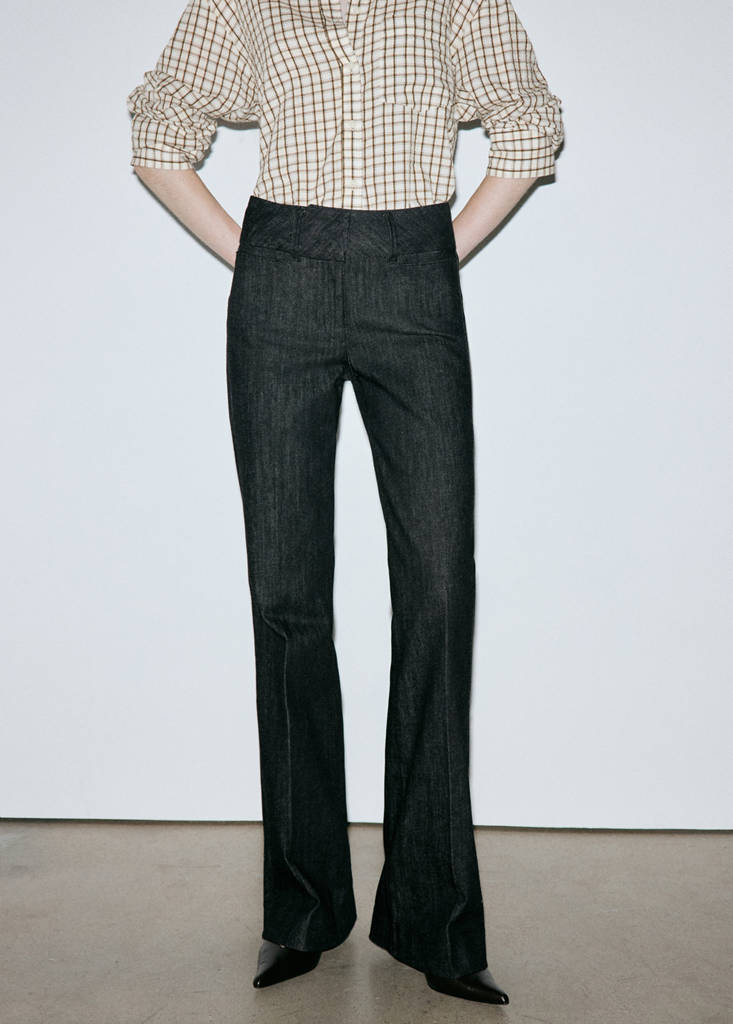 Mid-rise flared jeans — Black