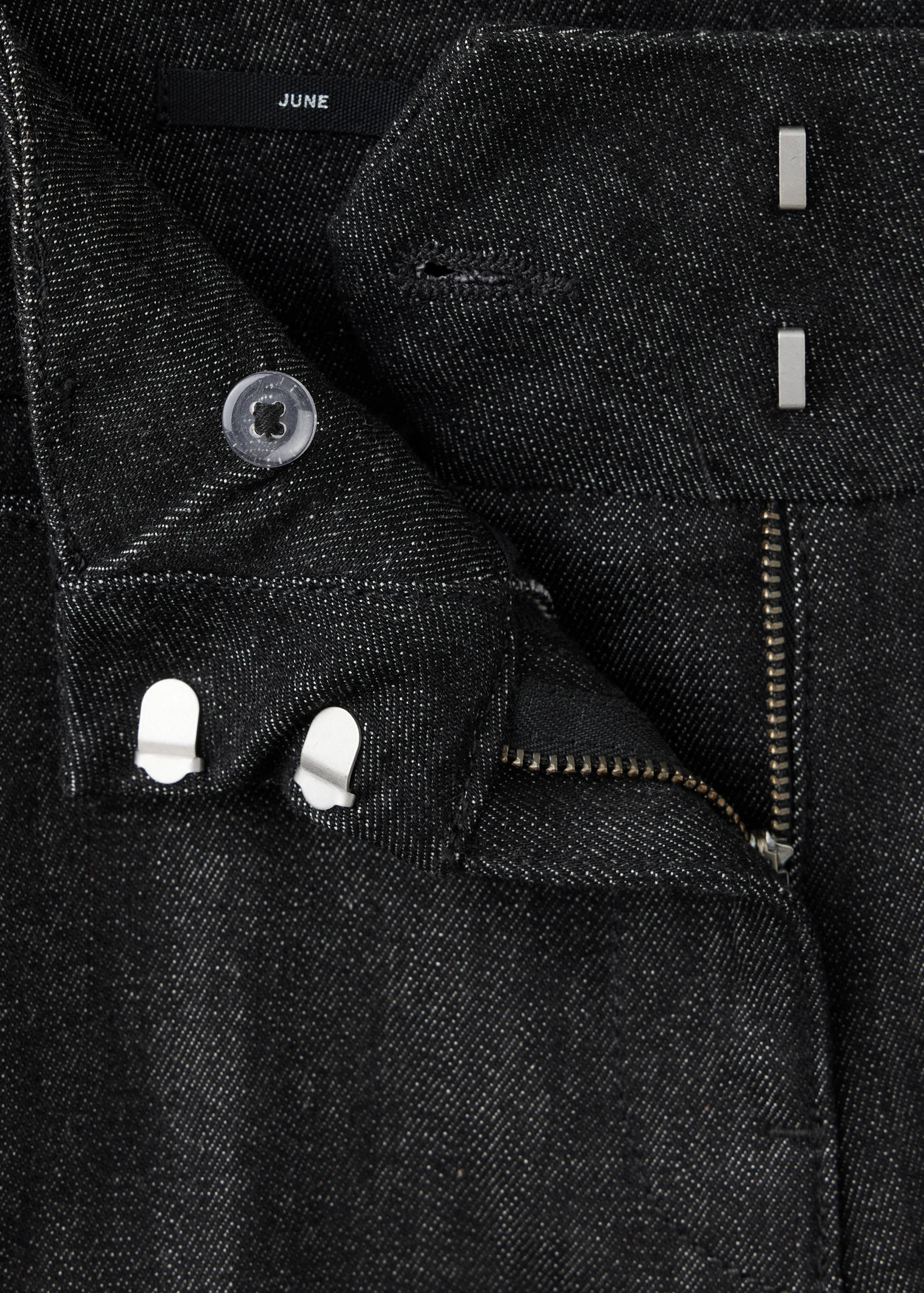 Mid-rise flared jeans - Details of the article 8
