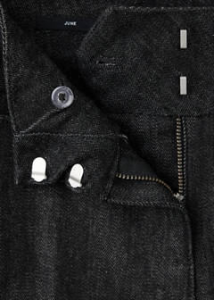 Mid-rise flared jeans — Black 7