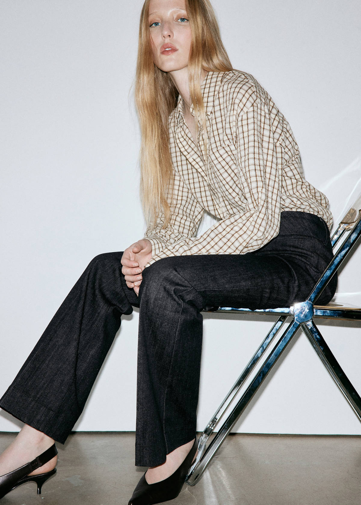 Mid-rise flared jeans — Black