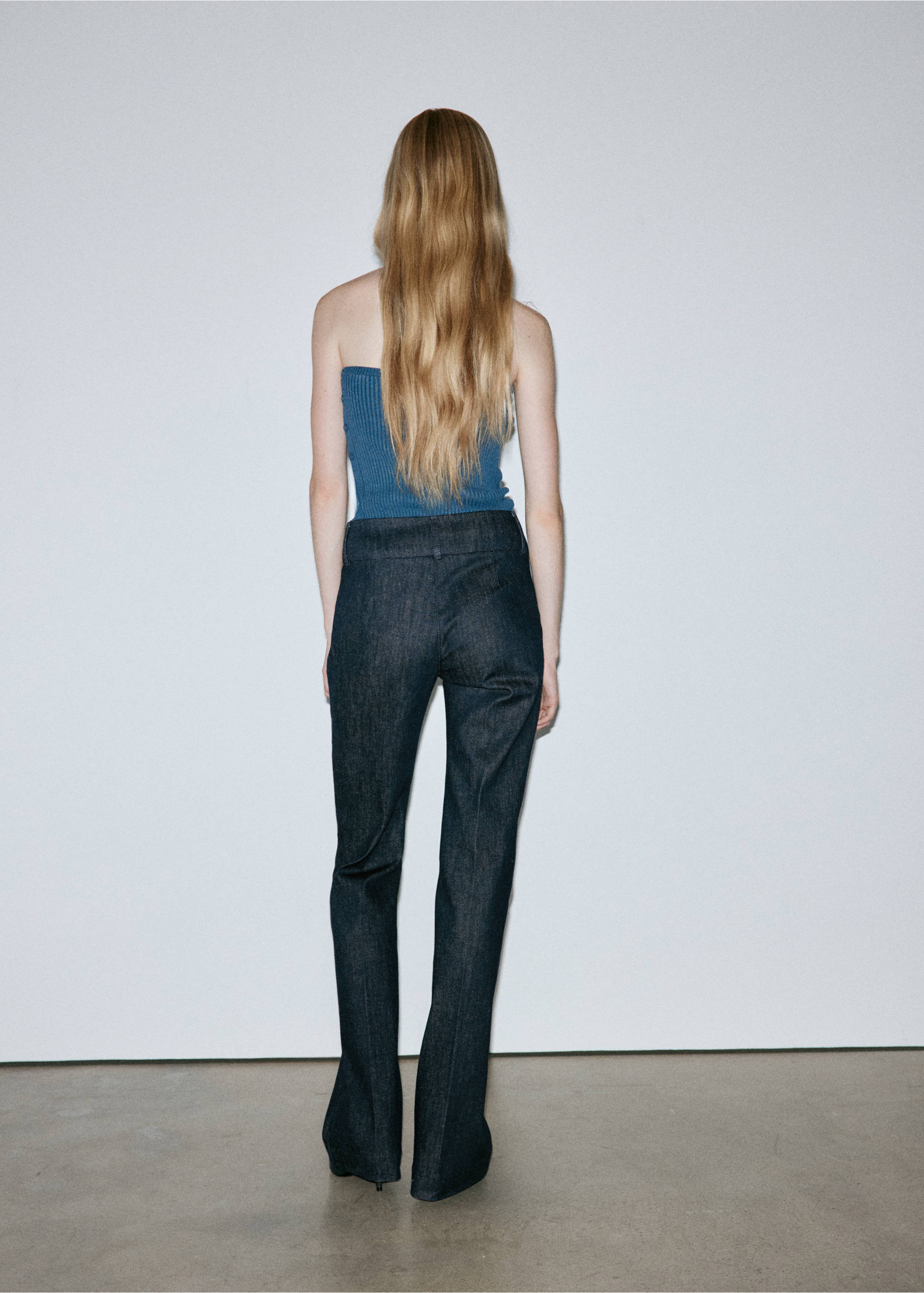 Mid-rise flared jeans - Reverse of the article, Open Blue. Ref: 37015866-00.