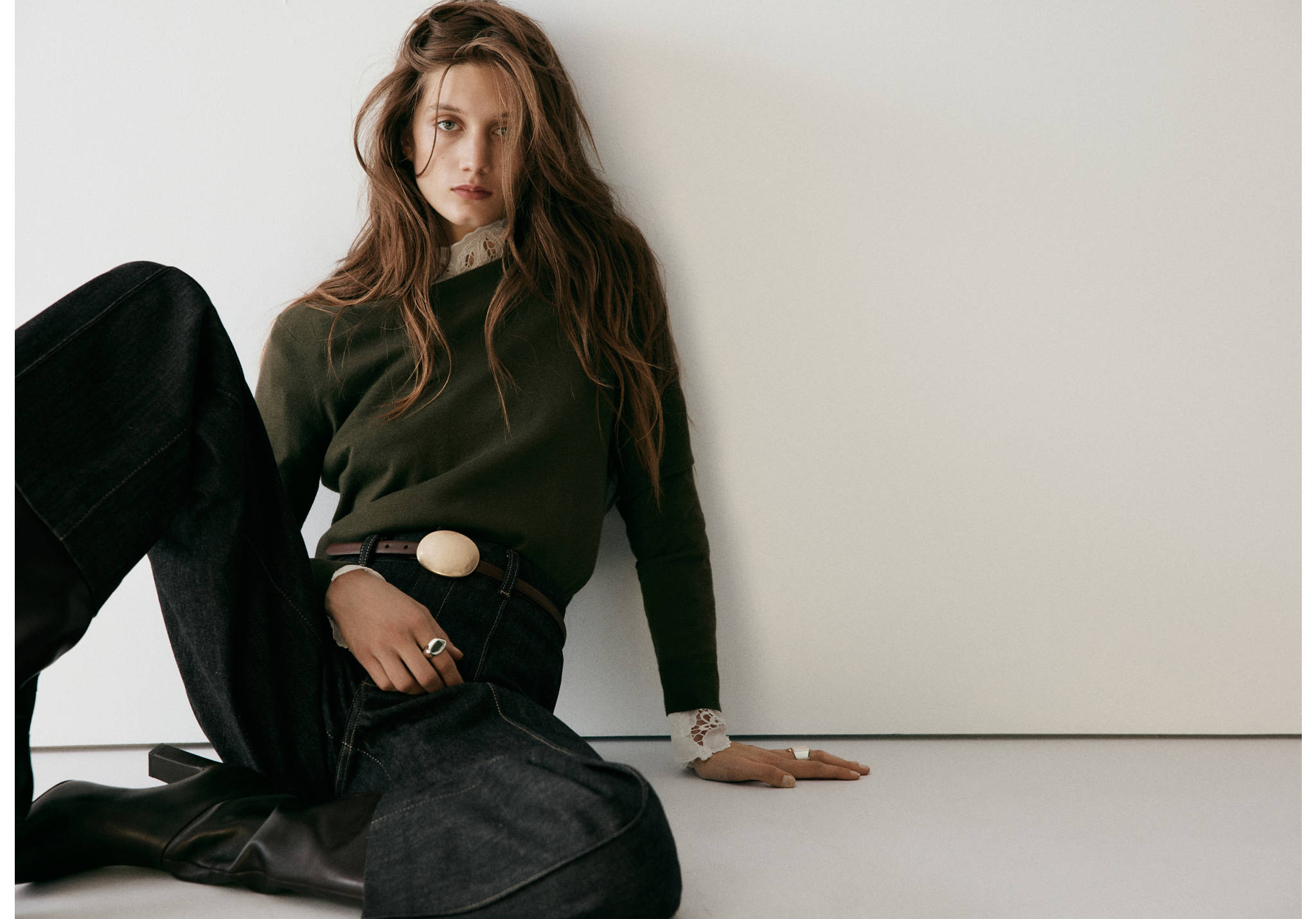 High-waisted wide leg jeans with stitching - Panoramic plane