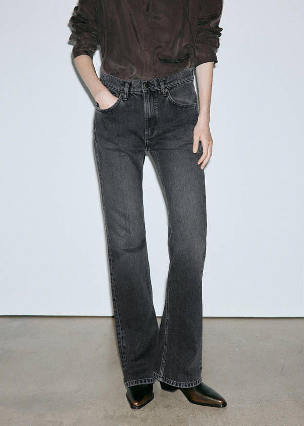 Mid-rise flared jeans — Black denim
