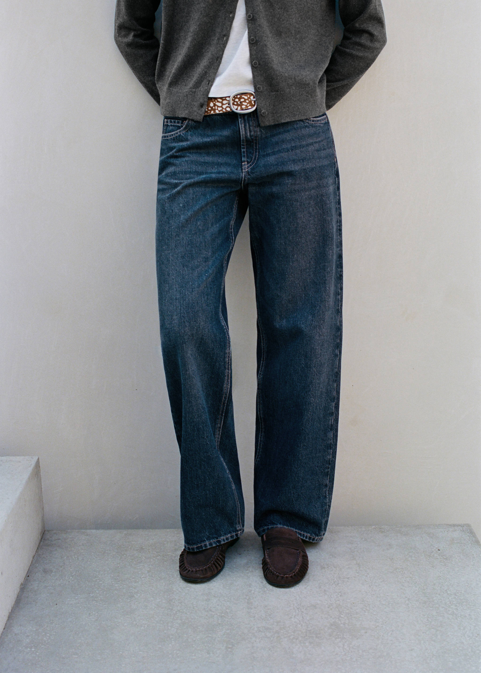 Jeans retos de cintura baixa - Plano médio