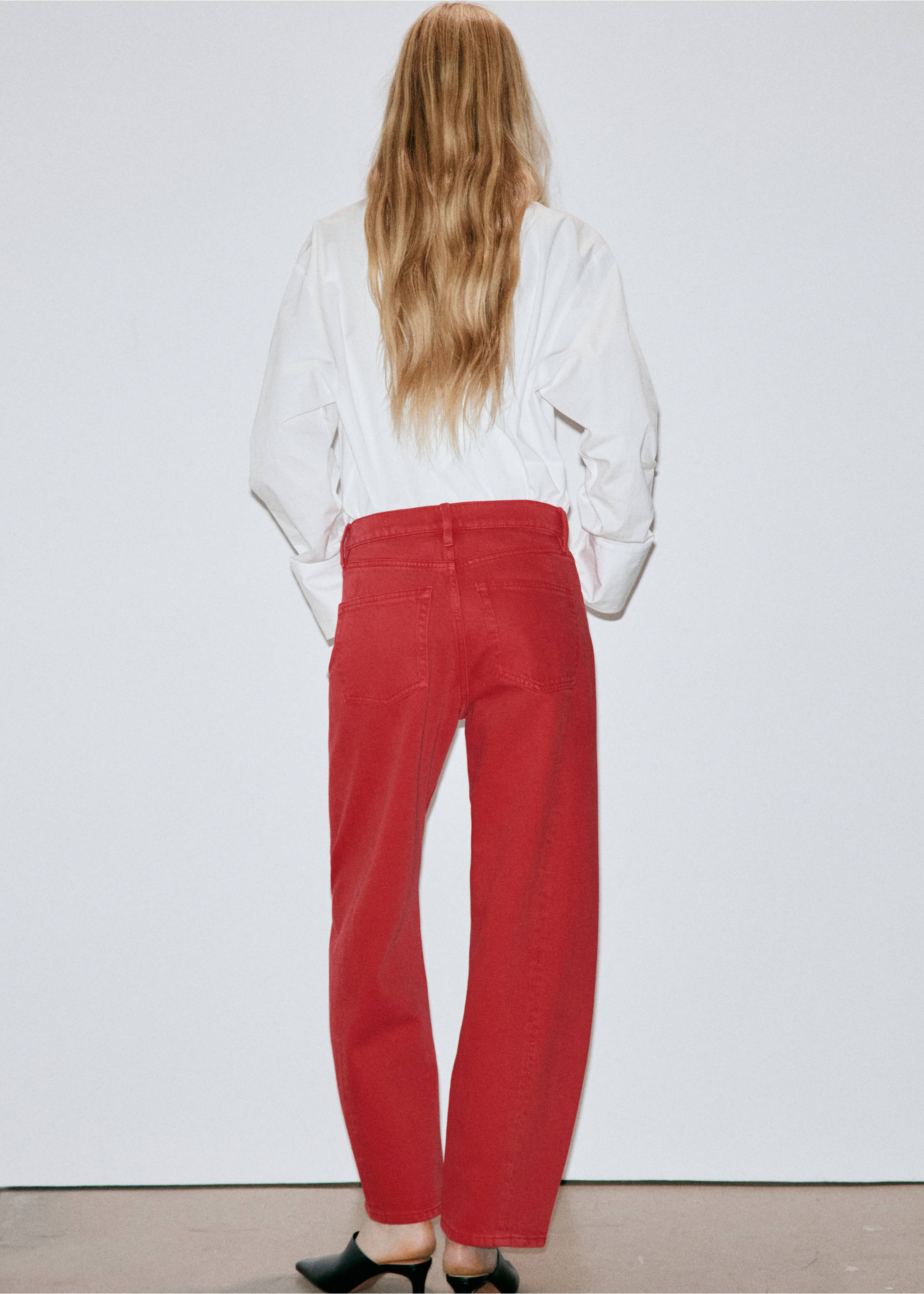 Jeans simone - Reverse of the article, Red. Ref: 37015877-00.