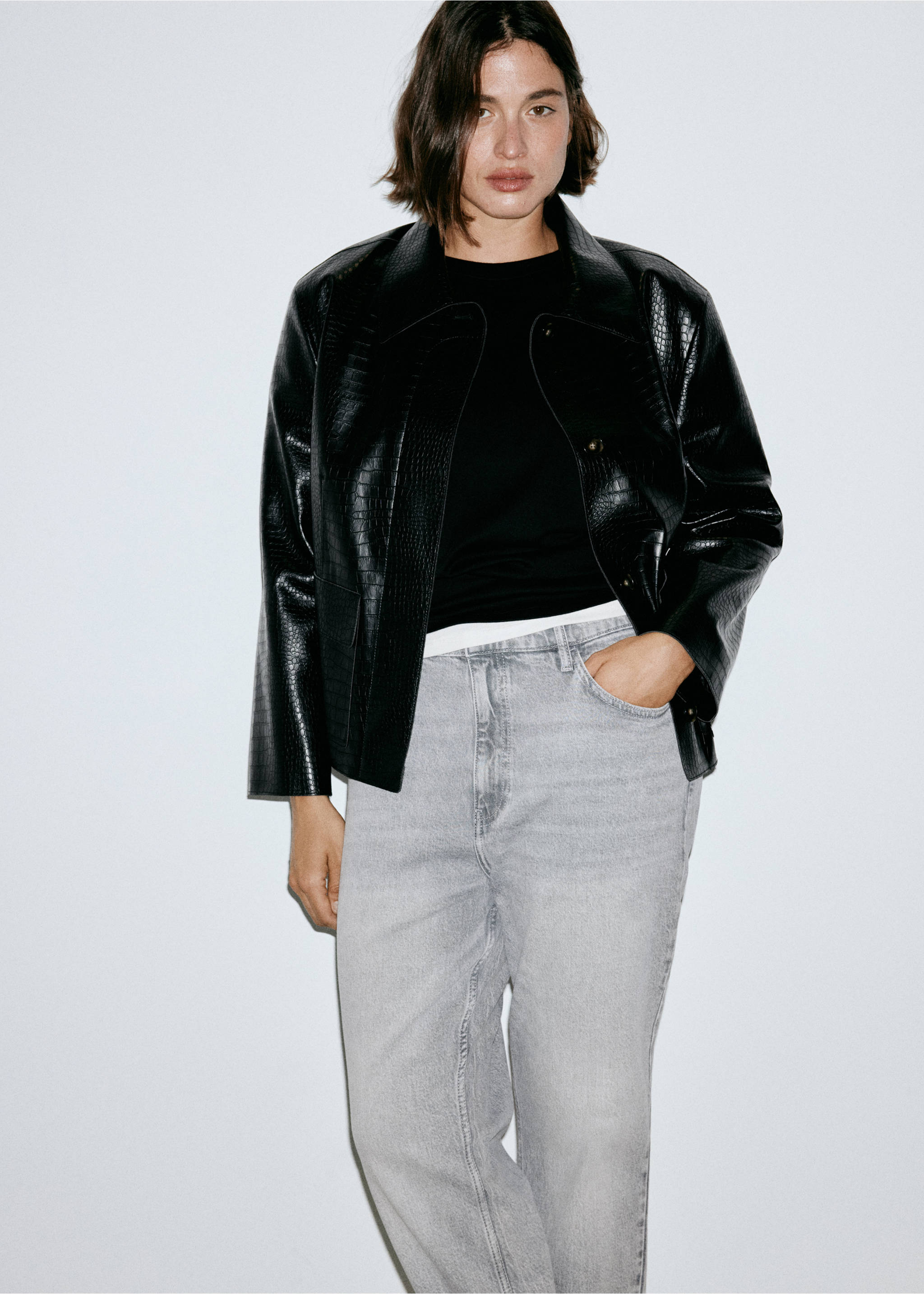 Newmom comfort high-rise jeans - Details of the article 6, Denim Grey. Ref: 37015880-00.