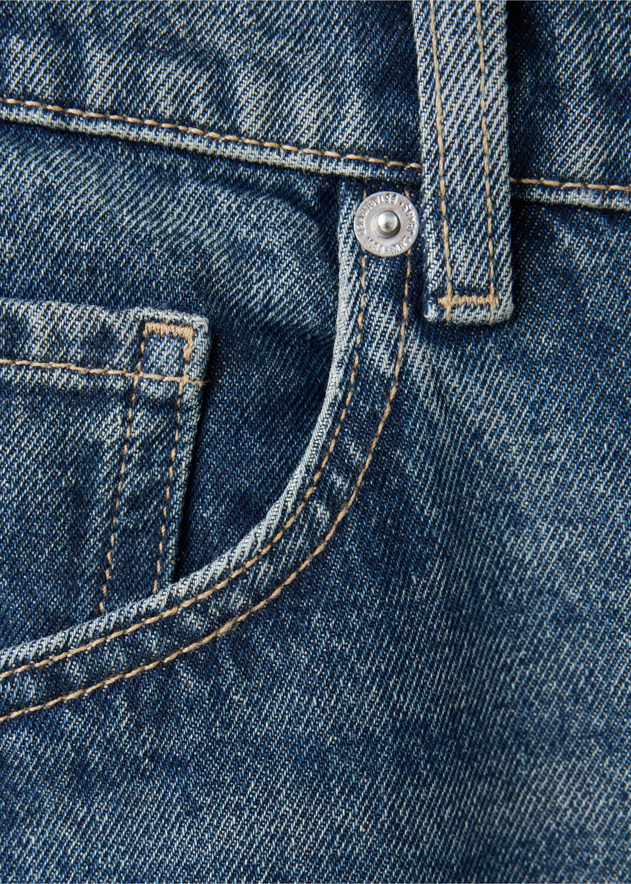 Balloon seam jeans - Details of the article 0, Dark Blue. Ref: 37015882-00.