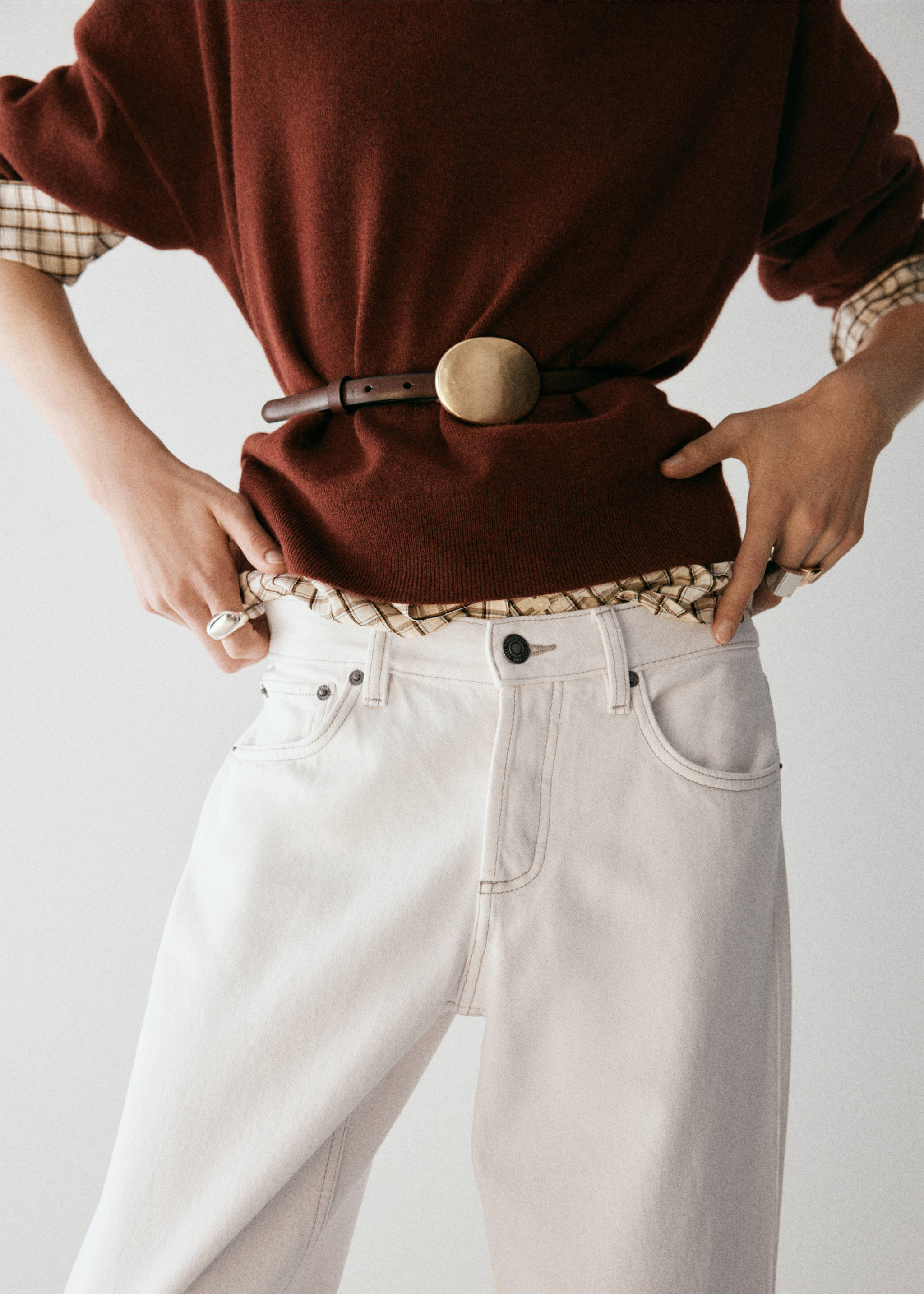 Straight low-waist jeans - Details of the article 1, Off White. Ref: 37015883-00.
