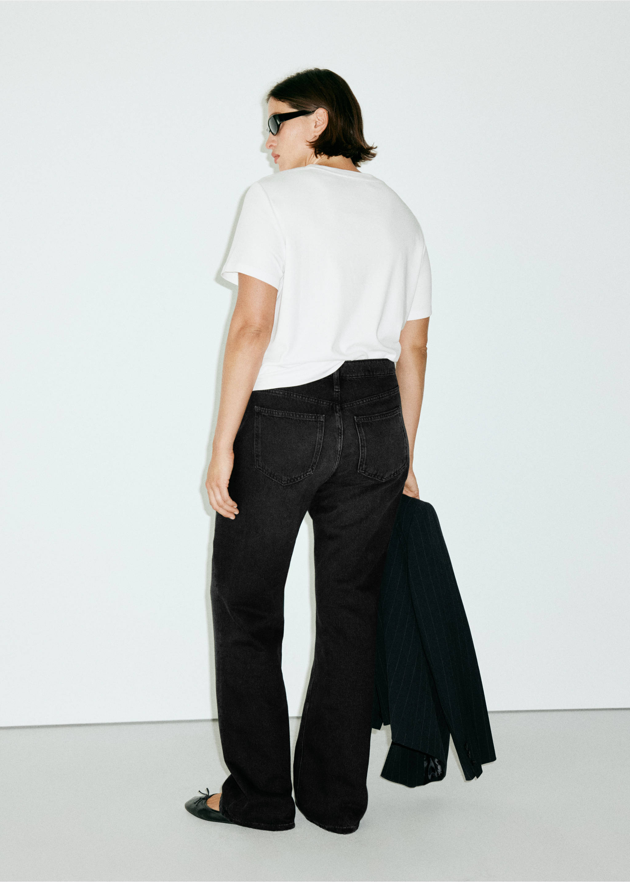 Matilda high-rise straight jeans - Details of the article 4, Black denim. Ref: 37015886-00.