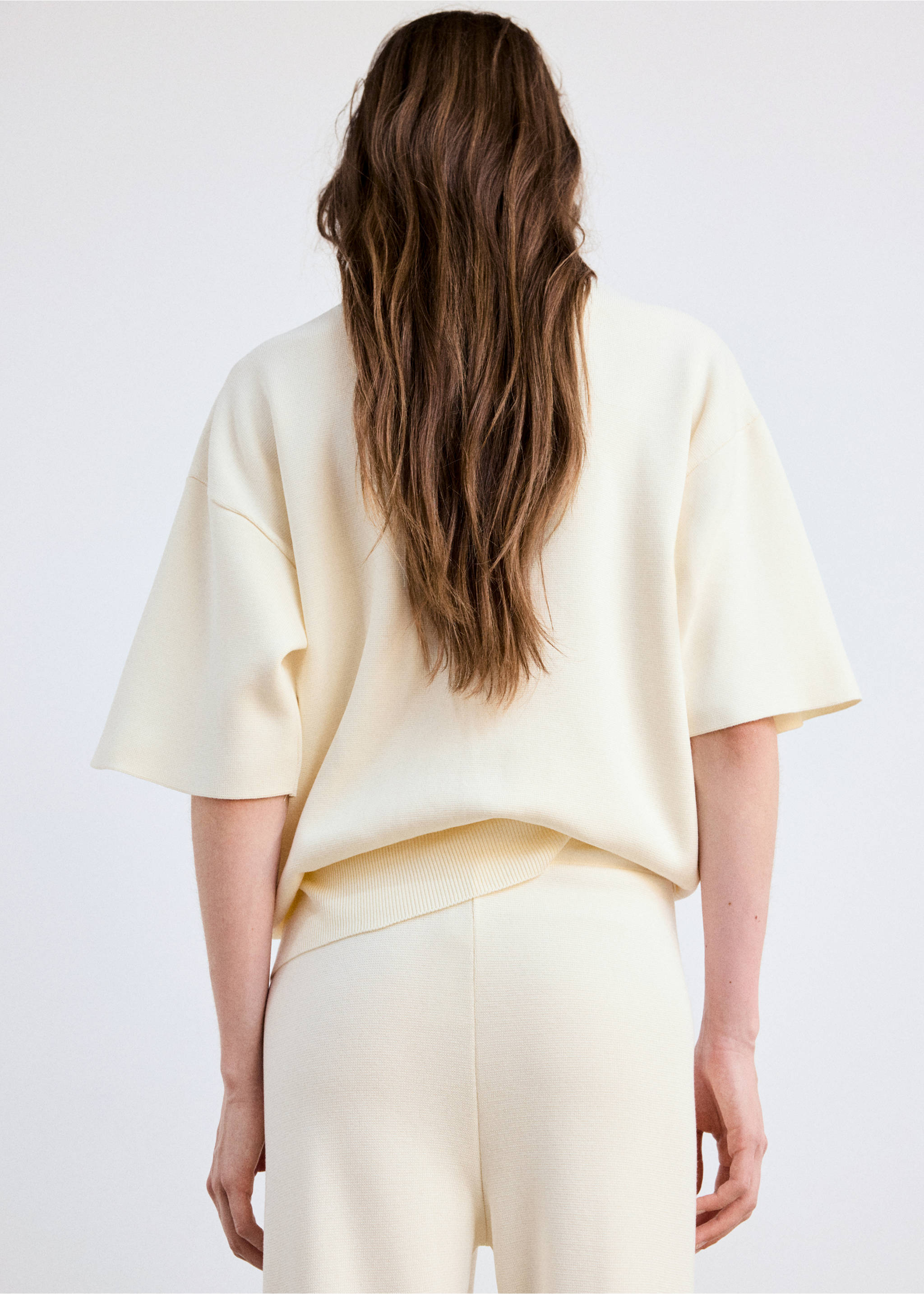 Fine-knit roll-neck jumper - Reverse of the article, Ecru. Ref: 37015897-01.