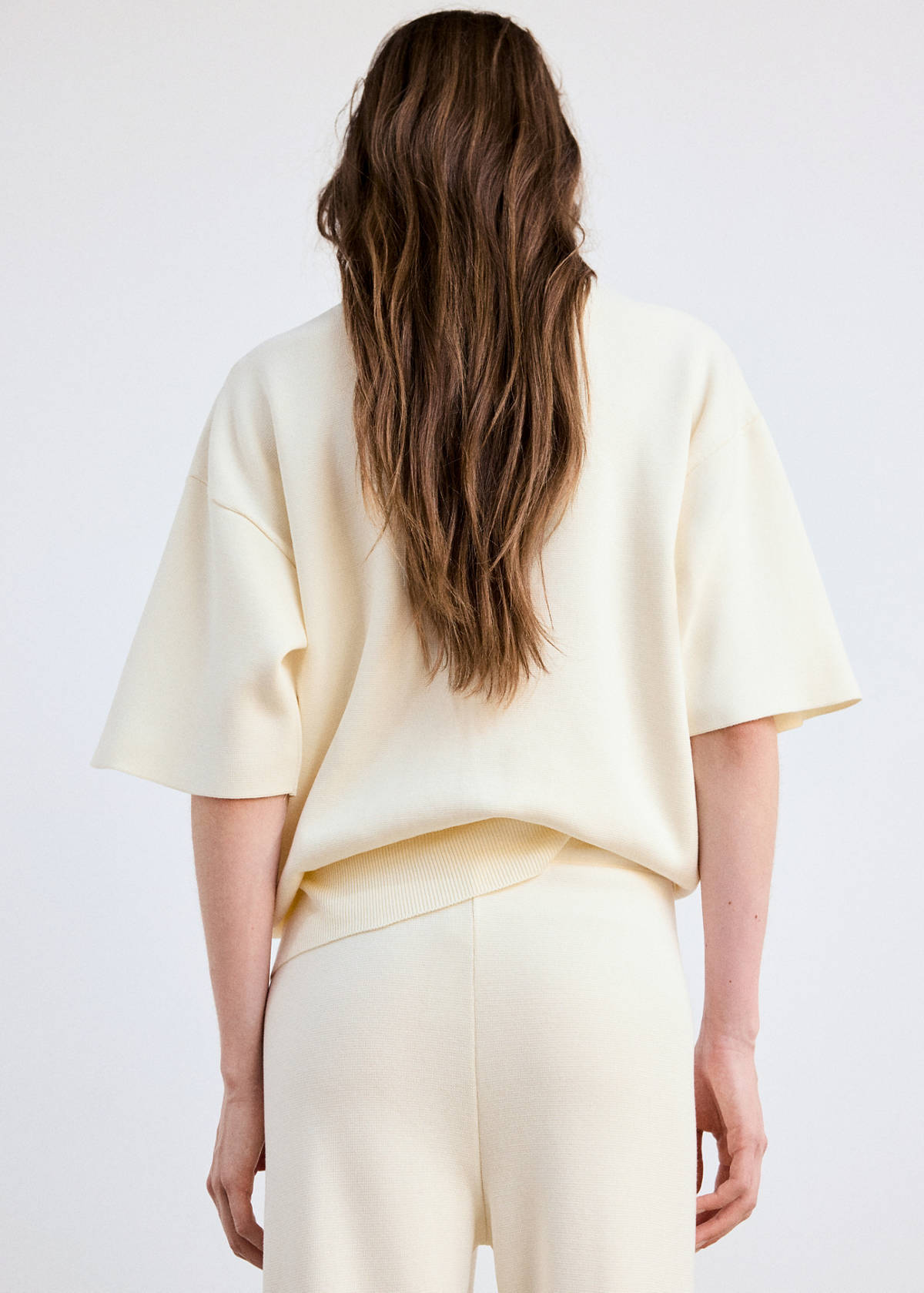 Fine-knit roll-neck jumper — Ecru