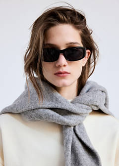 Fine-knit roll-neck jumper — Ecru 14