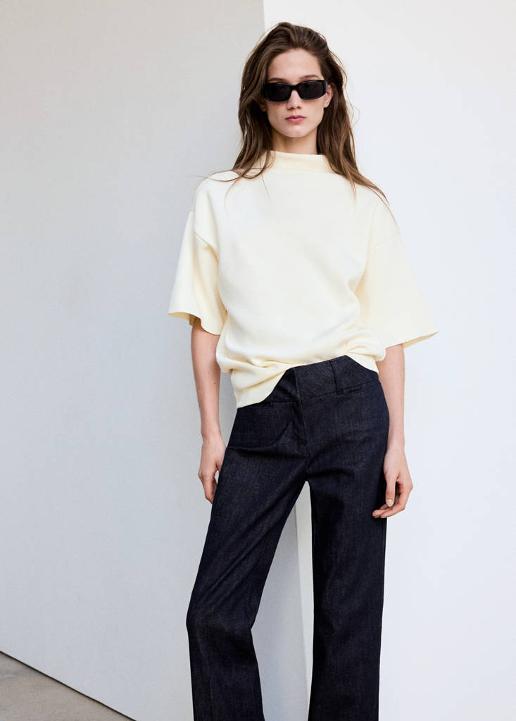 Fine-knit roll-neck jumper — Ecru