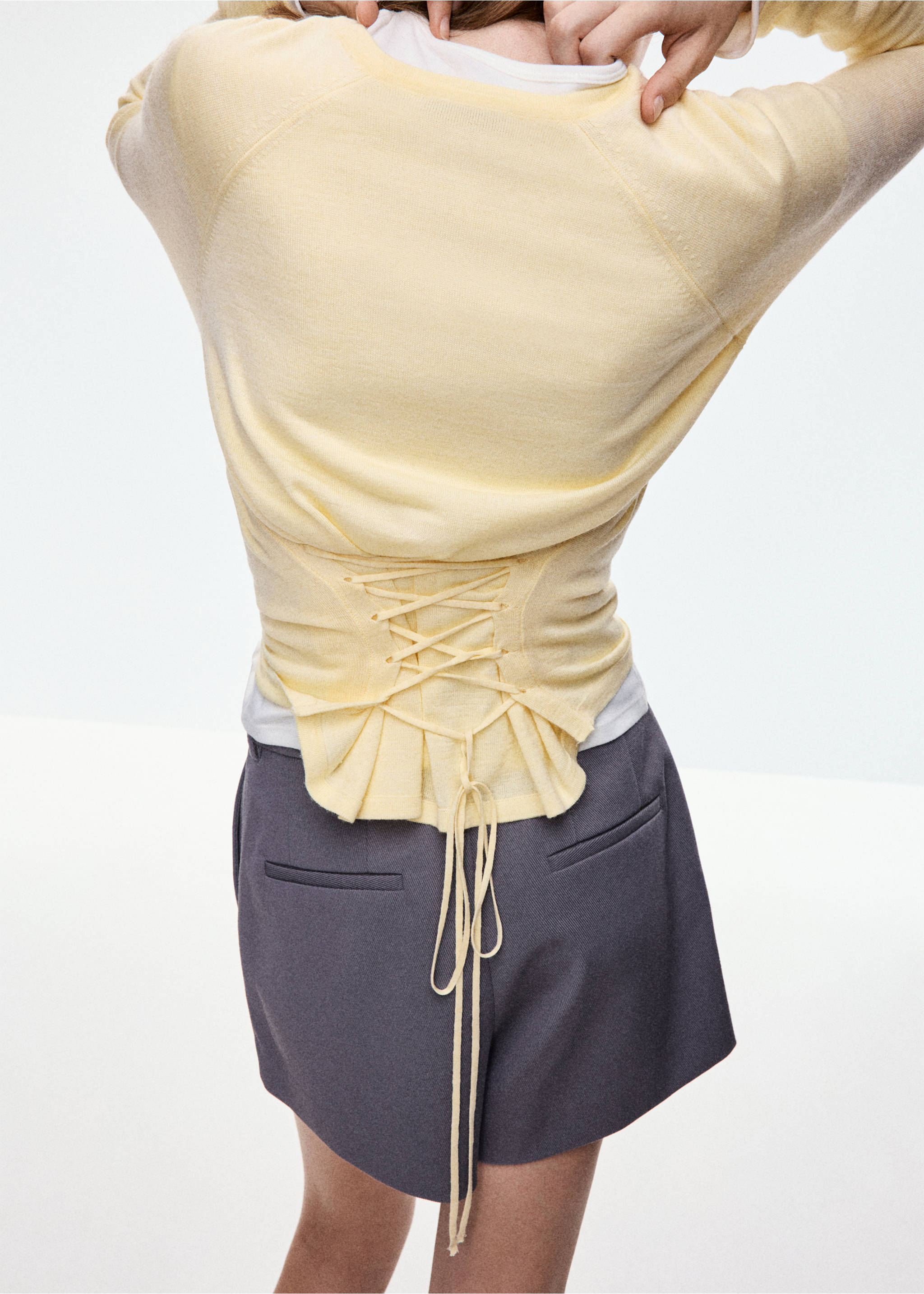 Jersey with back straps - Reverse of the article, Pastel Yellow. Ref: 37015898-00.