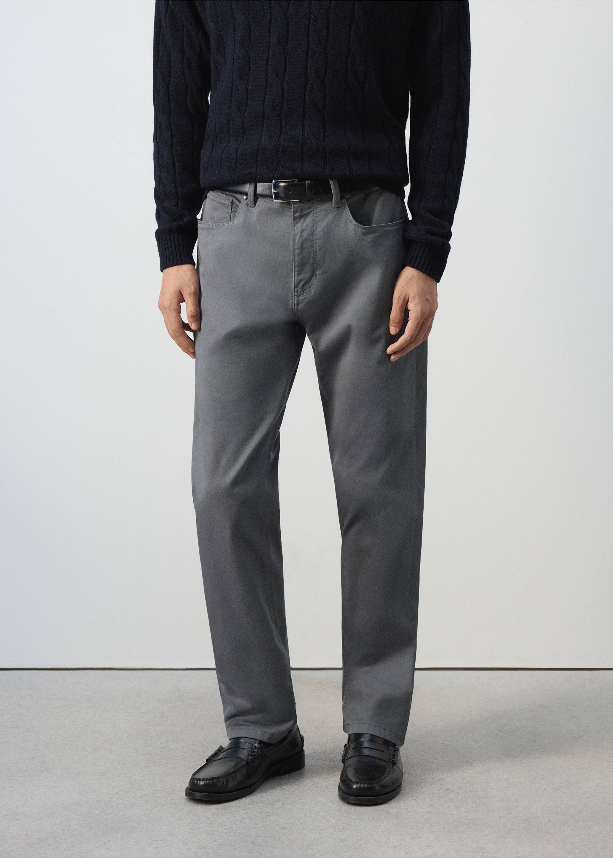 Regular-fit cotton trousers - Medium plane, Dark Grey. Ref: 37015980-00.