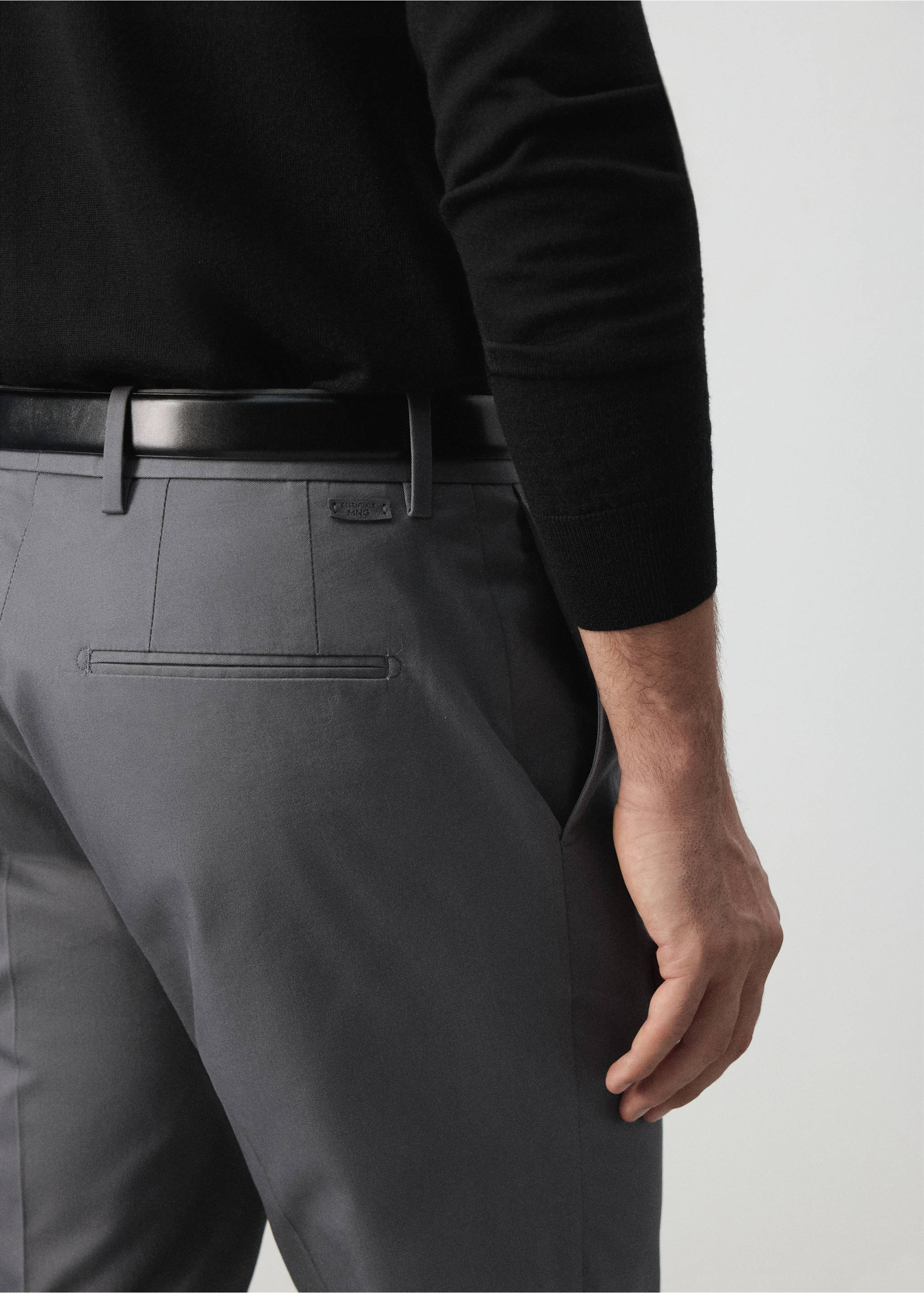 Pantalon Dublino chino slim-fit - Détail de l'article 4, Gris foncé. Ref: 37015981-00.