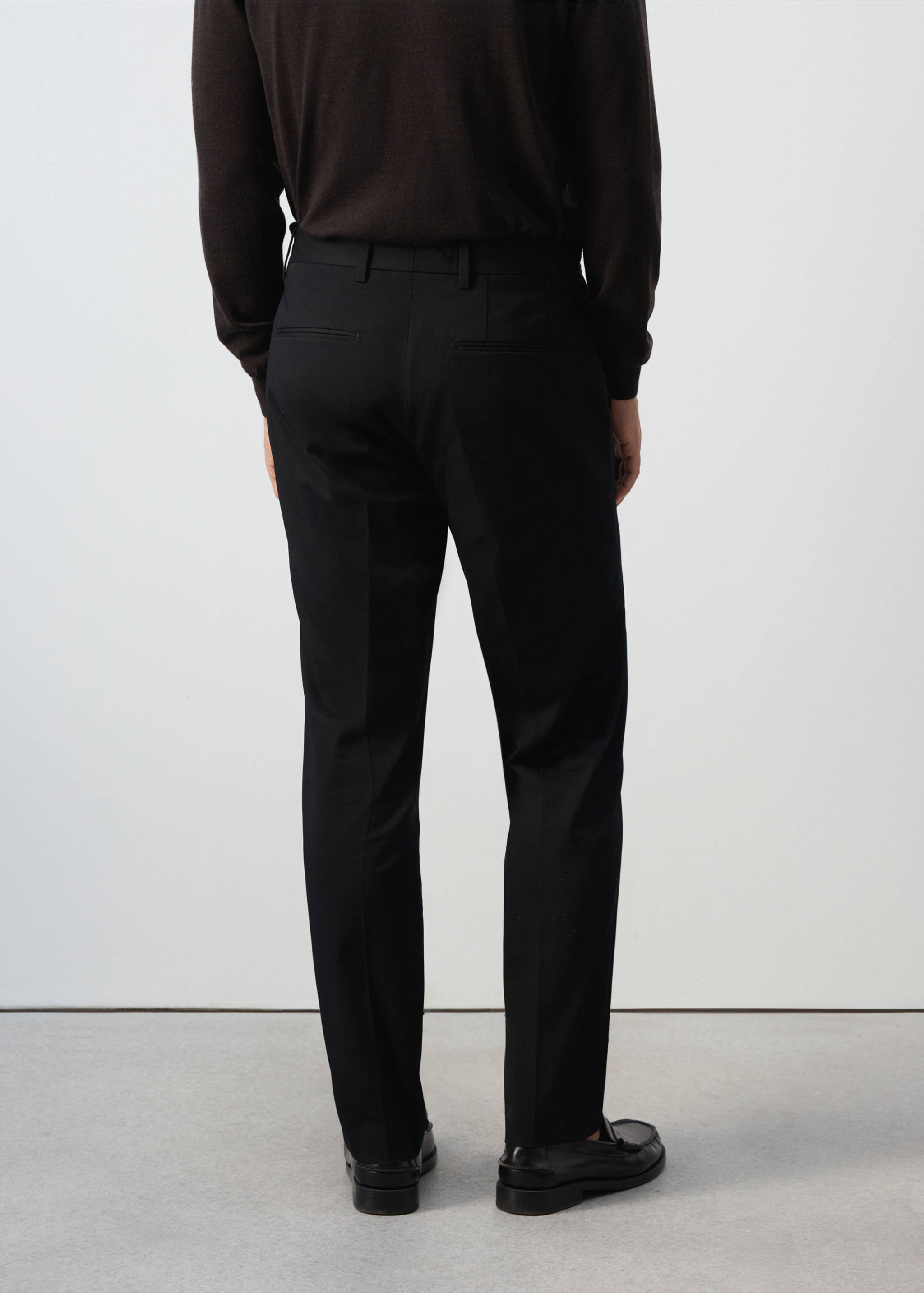 Pantalon Dublino chino slim-fit - Verso de l’article, Noir. Ref: 37015981-00.