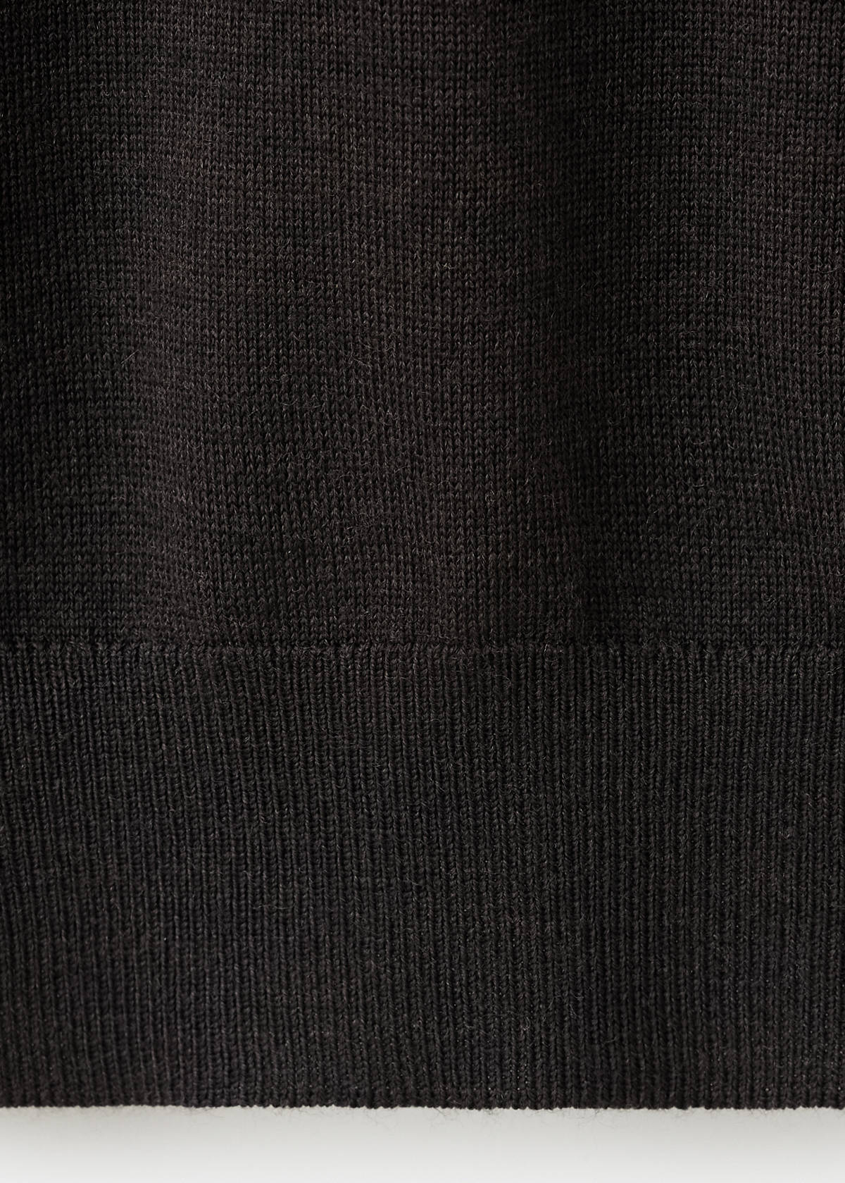 100% merino wool sweater with zip-neck — Chocolate