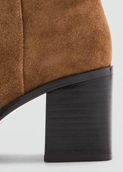 Suede block-heel boots — Tobacco Brown 3