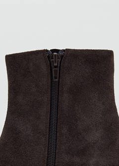Suede block-heel boots — Chocolate 4