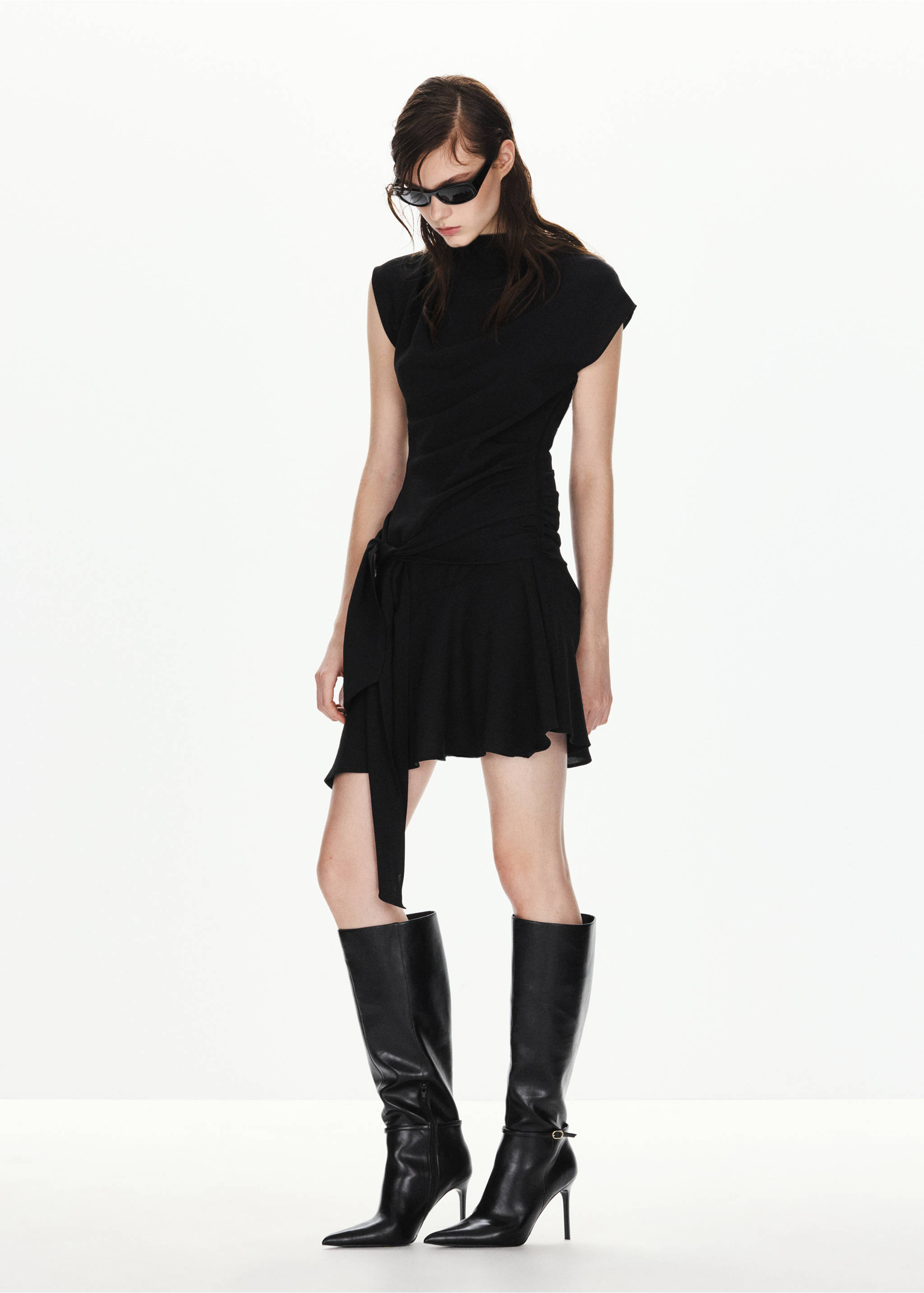 Vestido fruncidos lazo - Plano general, Negro. Ref: 37015993-00.