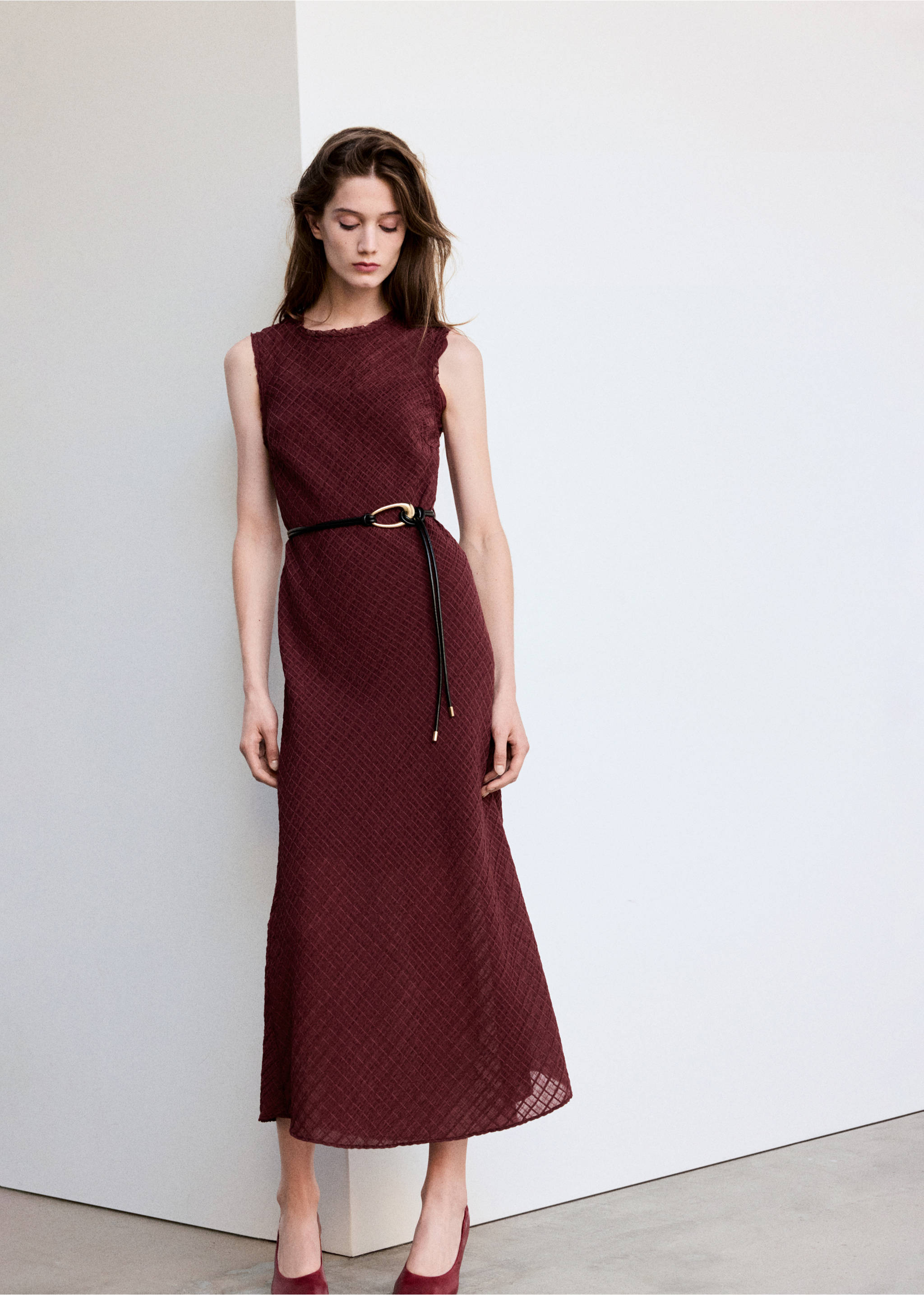 Belted textured dress - General plane, Burgundy. Ref: 37015995-00.